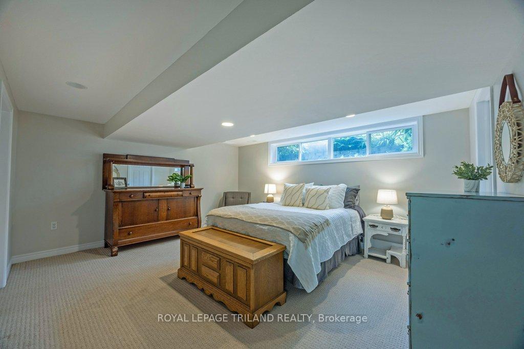 Photo 24 of 10025 Lyn Court, Central Elgin, Lynhurst — HOMEH