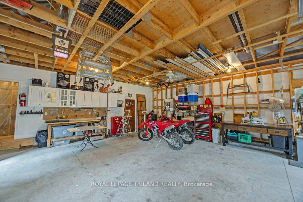 Photo 35 of 10025 Lyn Court, Central Elgin, Lynhurst — HOMEH