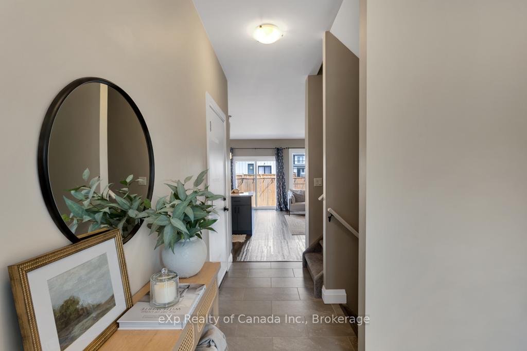 Photo 3 of Unit 804, 360 Quarter Town Line, Tillsonburg — HOMEH