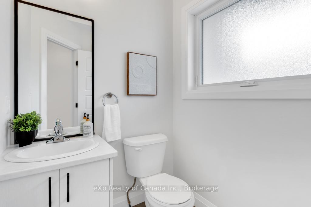 Photo 4 of Unit 804, 360 Quarter Town Line, Tillsonburg — HOMEH