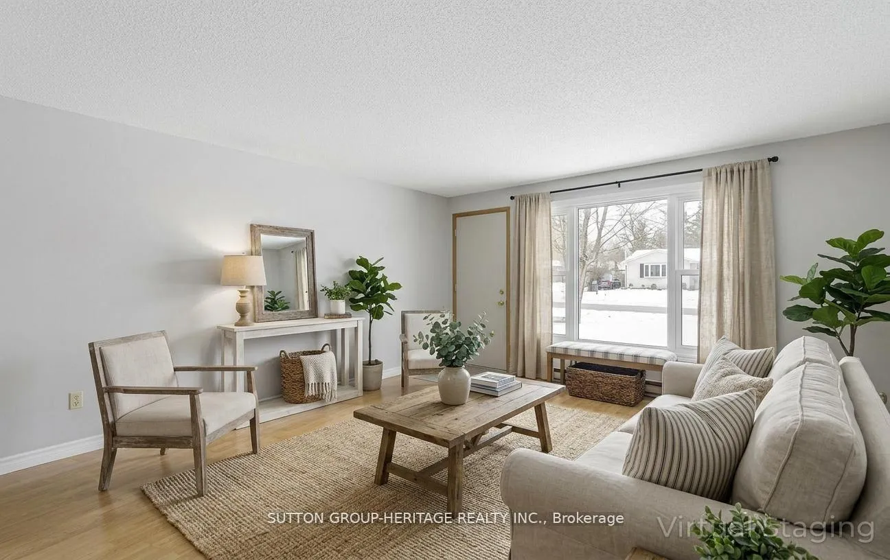 Photo 3 of Unit 102, 2418 Mountland Drive, Peterborough, Monaghan Ward 2 — HOMEH