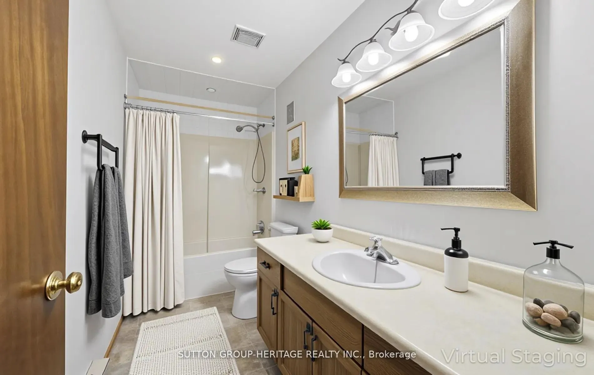 Photo 9 of Unit 102, 2418 Mountland Drive, Peterborough, Monaghan Ward 2 — HOMEH