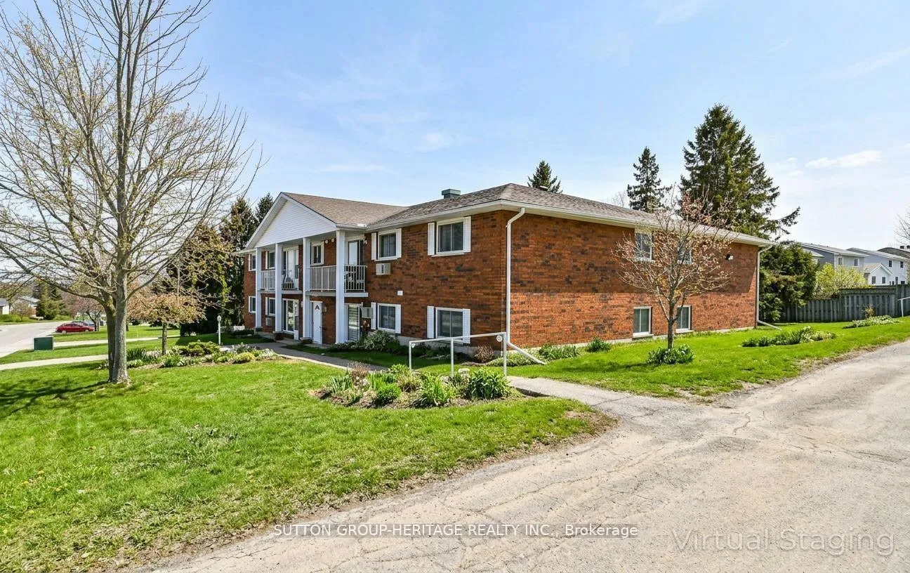 Photo 13 of Unit 102, 2418 Mountland Drive, Peterborough, Monaghan Ward 2 — HOMEH