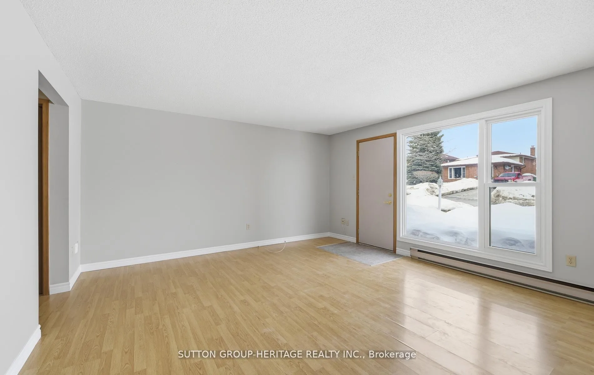 Photo 16 of Unit 102, 2418 Mountland Drive, Peterborough, Monaghan Ward 2 — HOMEH