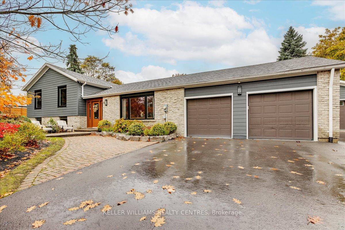 Photo 2 of 10 Patricia Place, Georgina, Keswick South — HOMEH