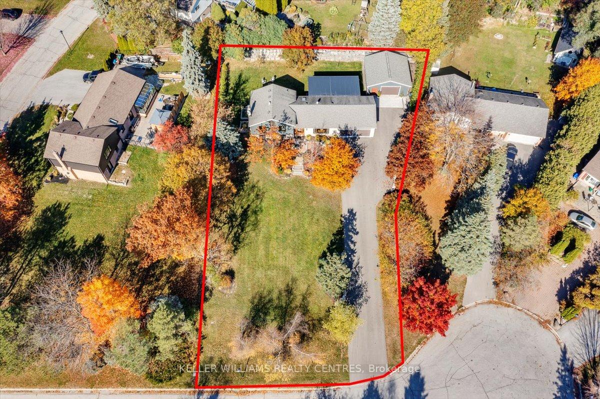 Photo 5 of 10 Patricia Place, Georgina, Keswick South — HOMEH