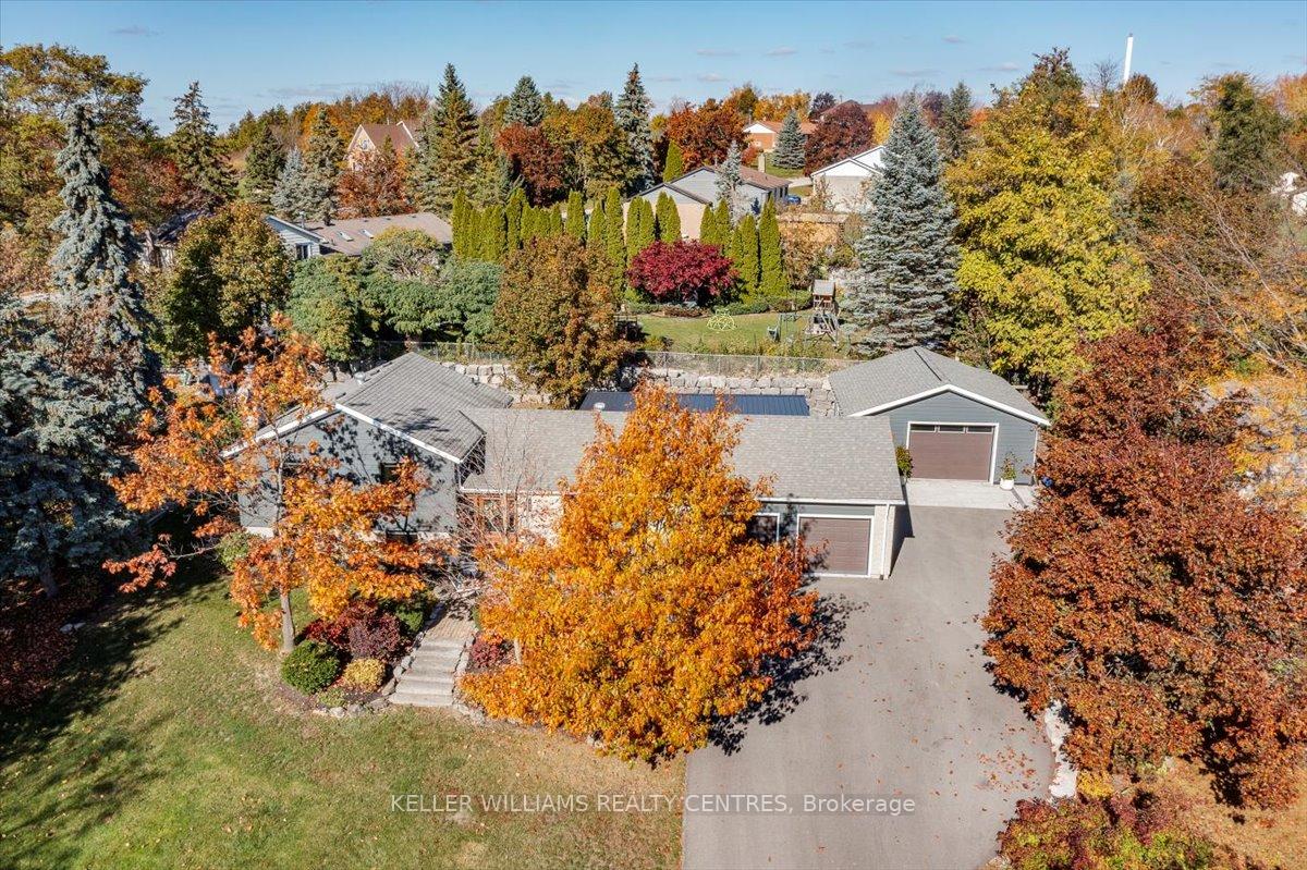 Photo 7 of 10 Patricia Place, Georgina, Keswick South — HOMEH