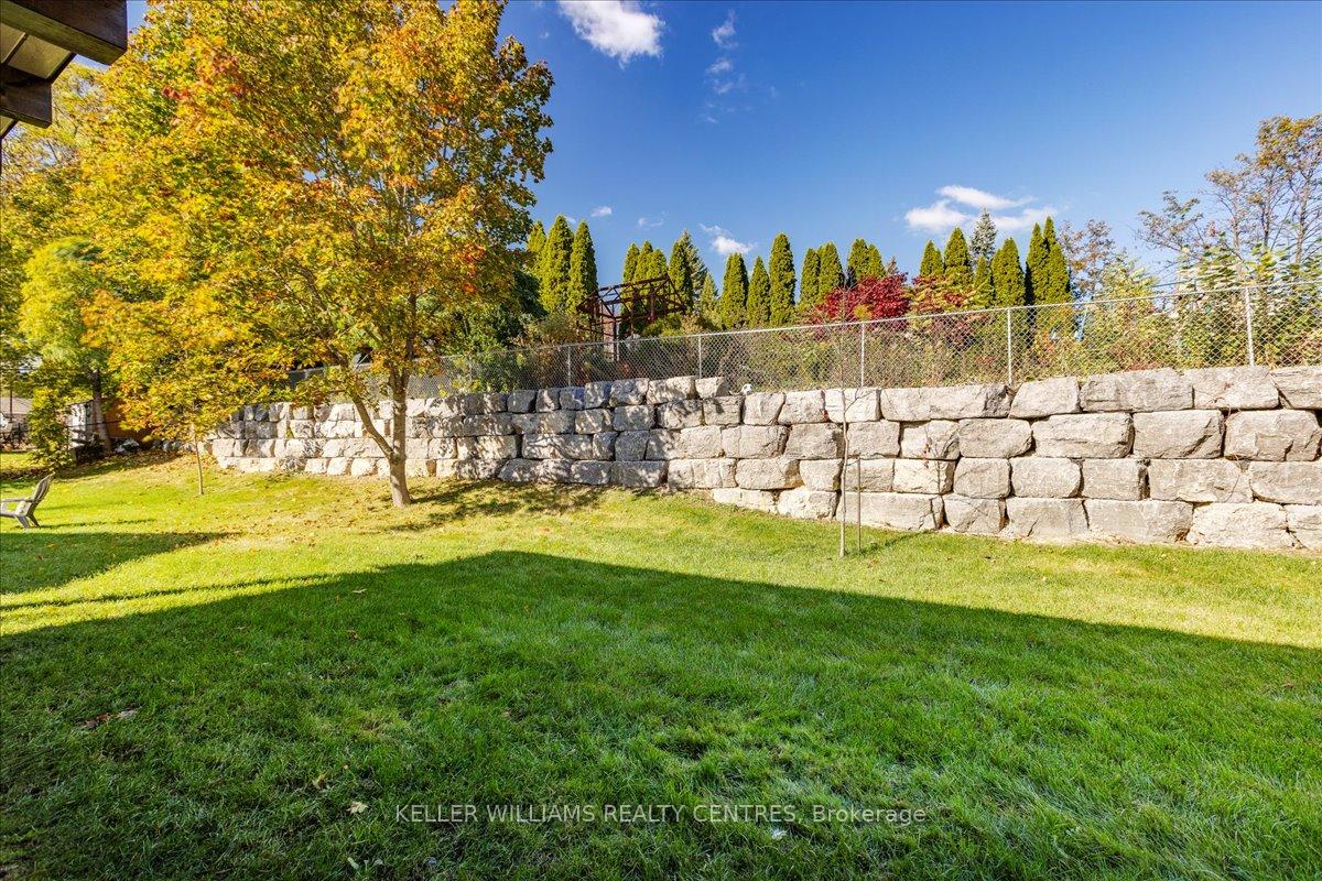 Photo 45 of 10 Patricia Place, Georgina, Keswick South — HOMEH