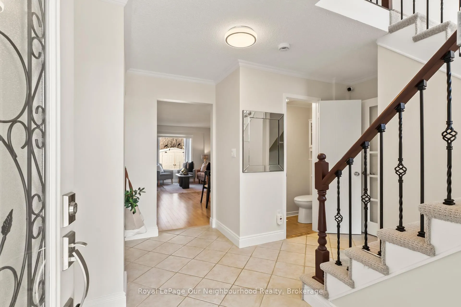 Photo 3 of 1110 Snowberry Street, Oshawa, Pinecrest — HOMEH