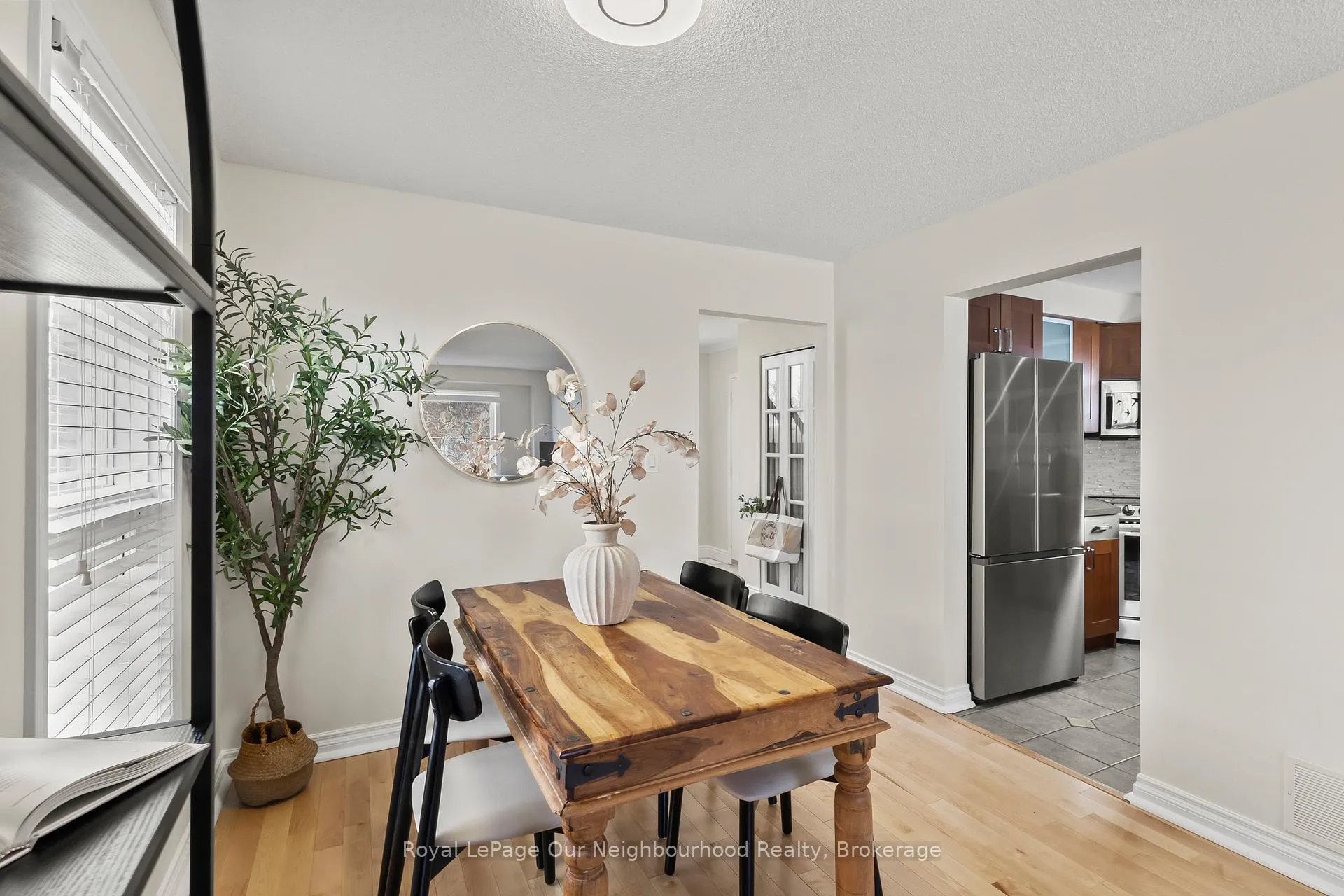 Photo 6 of 1110 Snowberry Street, Oshawa, Pinecrest — HOMEH