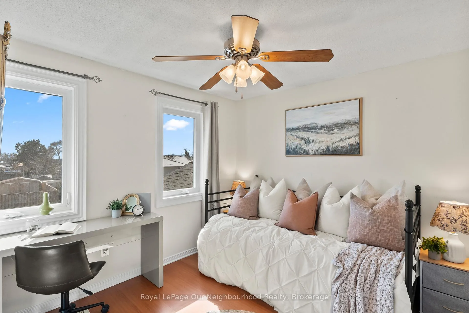 Photo 26 of 1110 Snowberry Street, Oshawa, Pinecrest — HOMEH