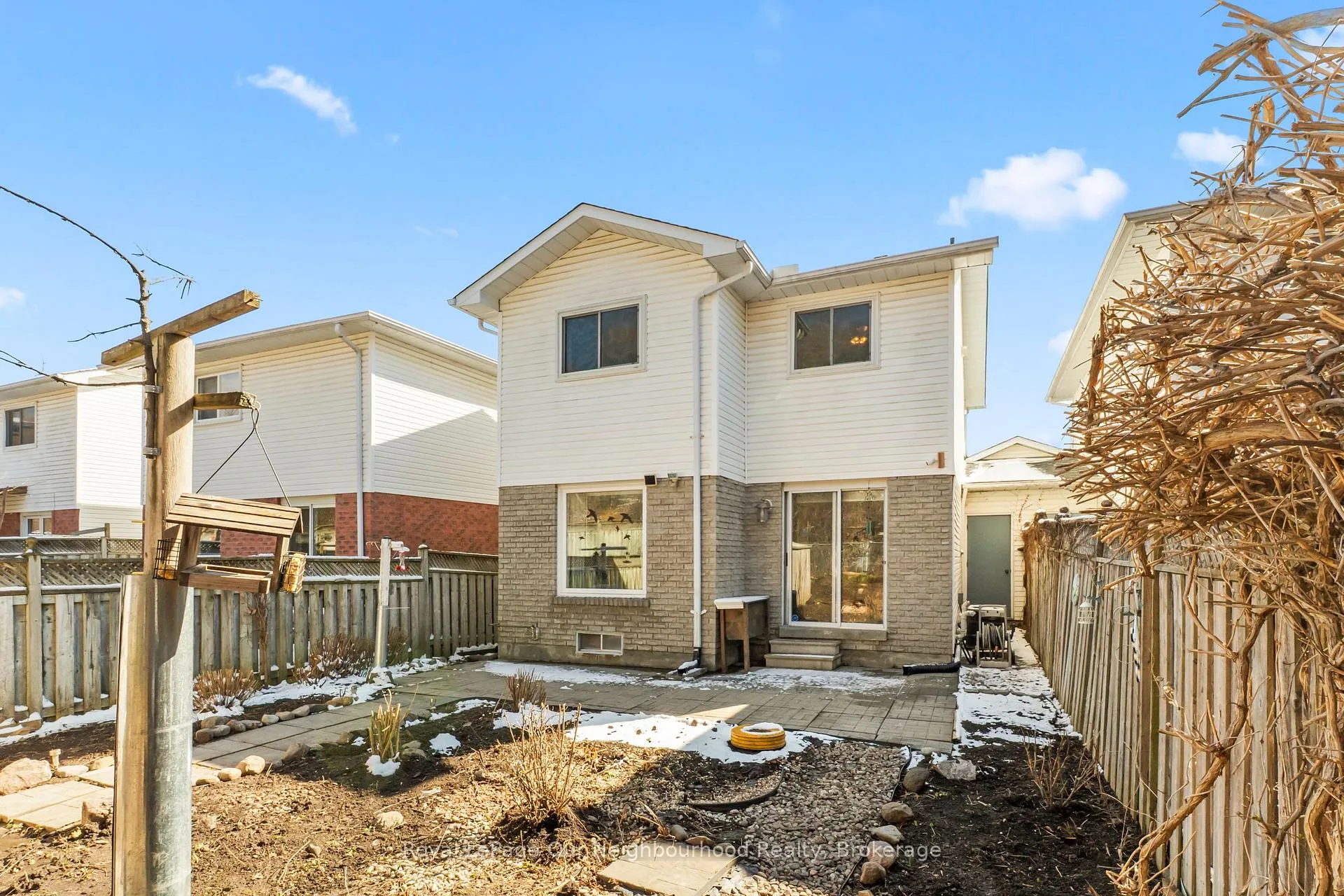Photo 37 of 1110 Snowberry Street, Oshawa, Pinecrest — HOMEH