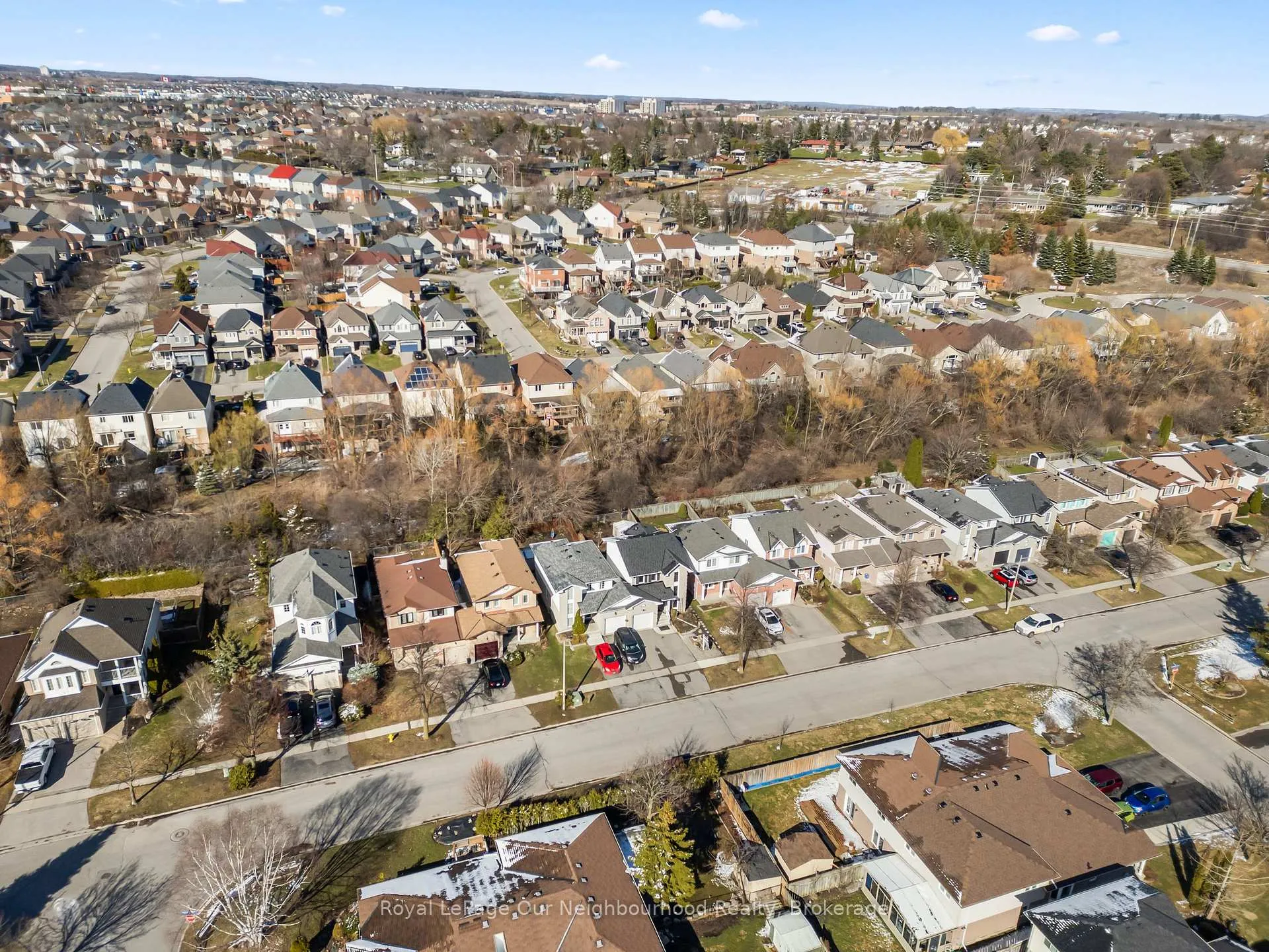 Photo 43 of 1110 Snowberry Street, Oshawa, Pinecrest — HOMEH