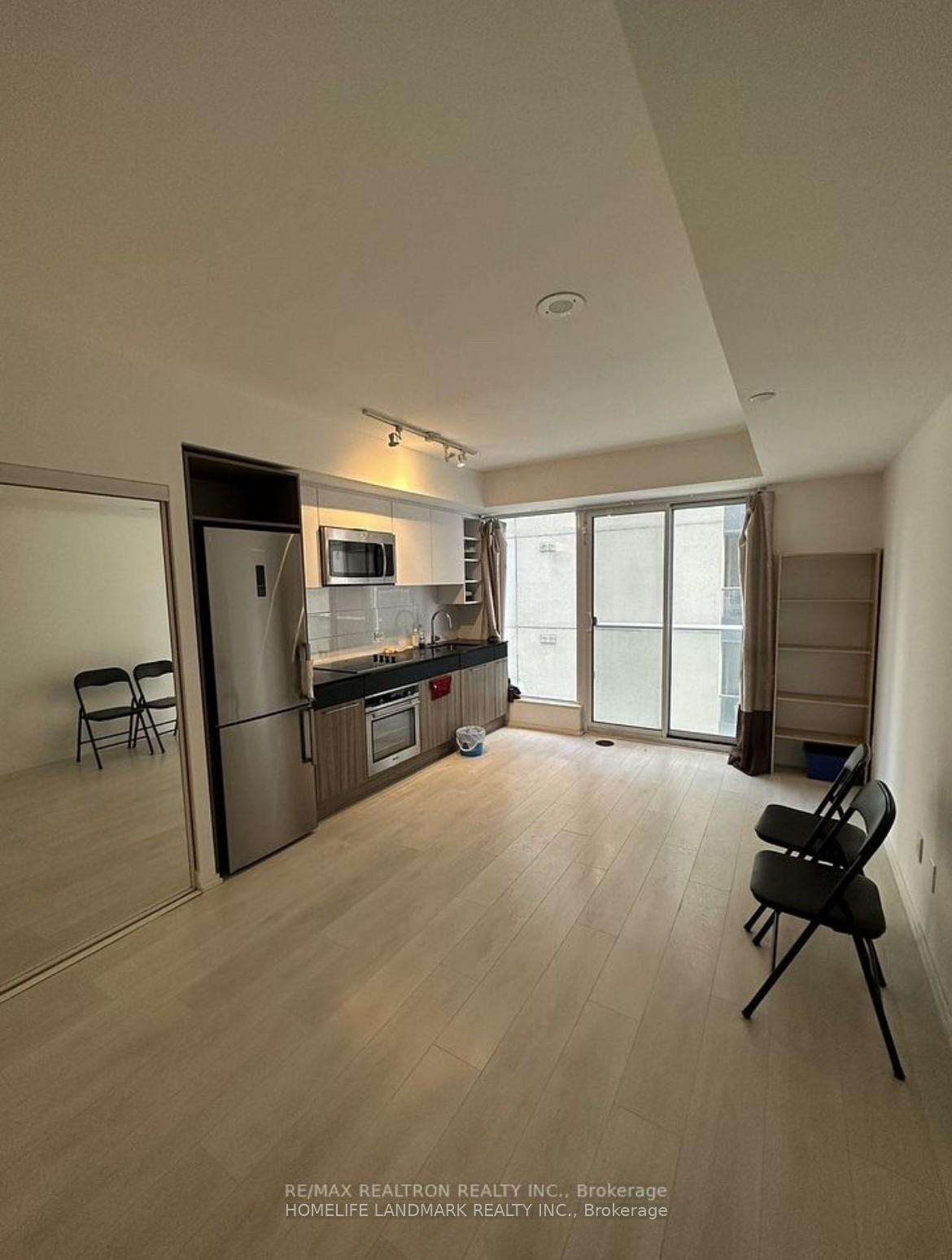 Photo 6 of Unit 811, 68 Shuter Street, Toronto, Church-Yonge Corridor — HOMEH