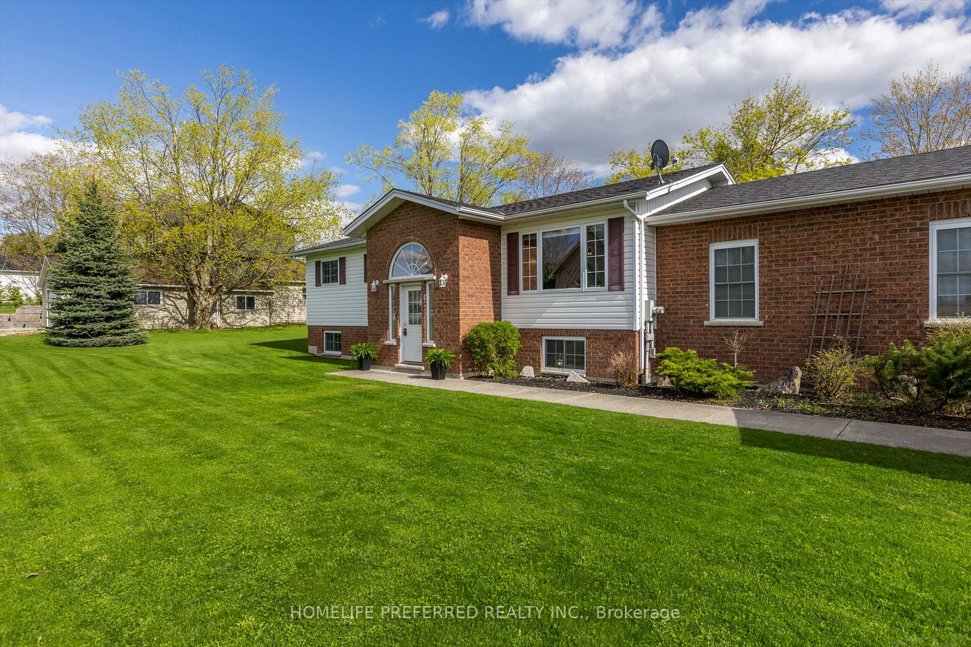 Photo 5 of 2445 Workman Street, Cavan Monaghan, Cavan Twp — HOMEH