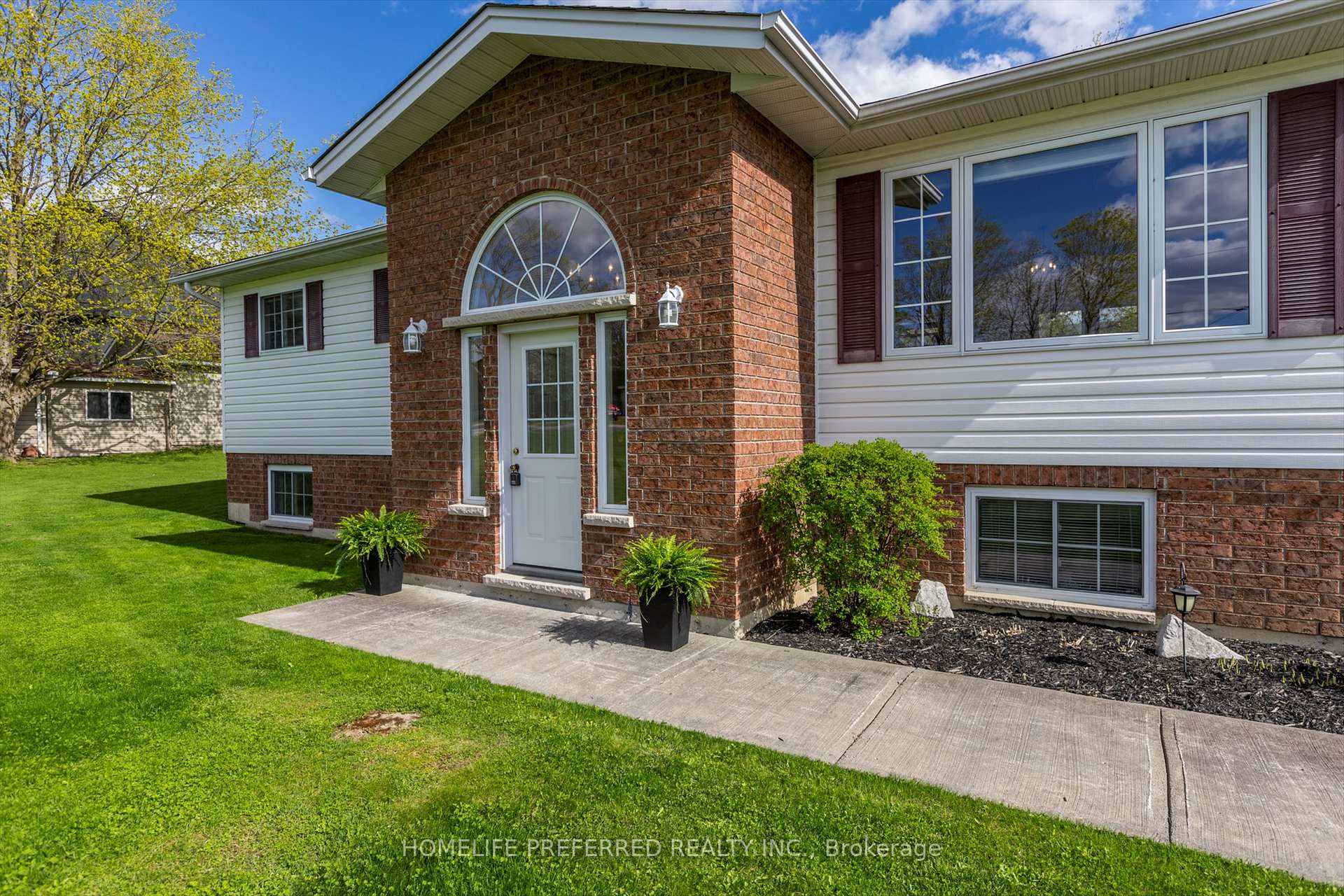Photo 6 of 2445 Workman Street, Cavan Monaghan, Cavan Twp — HOMEH