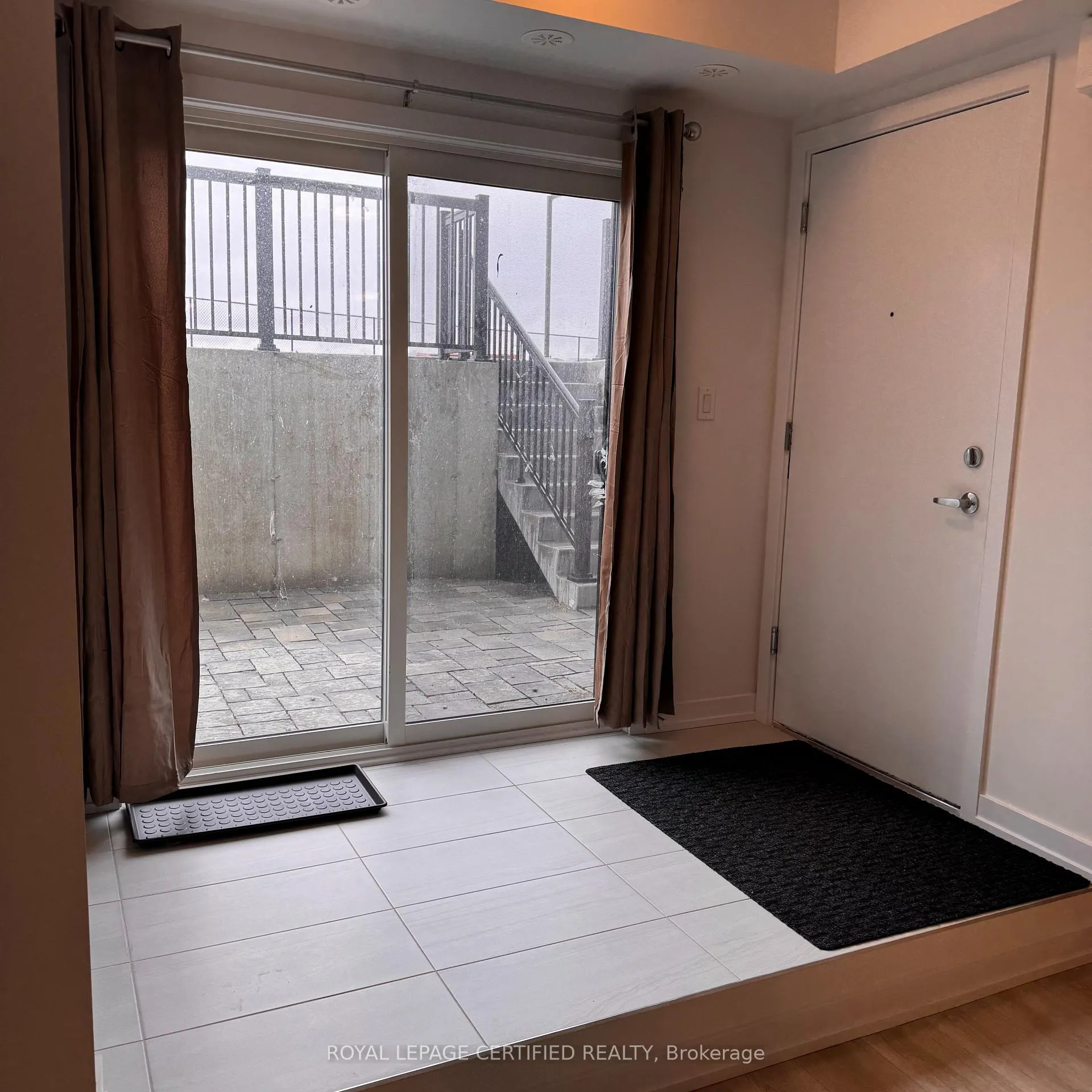 Photo 6 of Unit P16, 25 Palace Street, Kitchener — HOMEH
