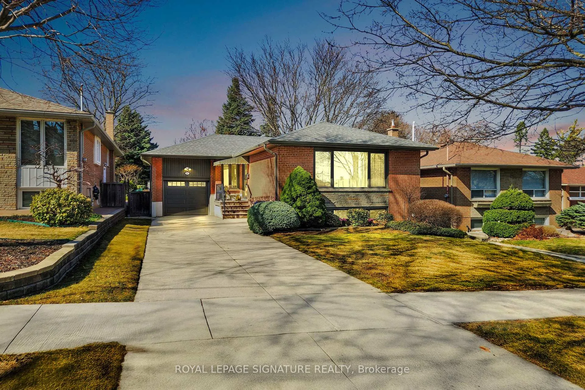 Photo 1 of 16 Renault Crescent, Etobicoke, Humber Heights — HOMEH