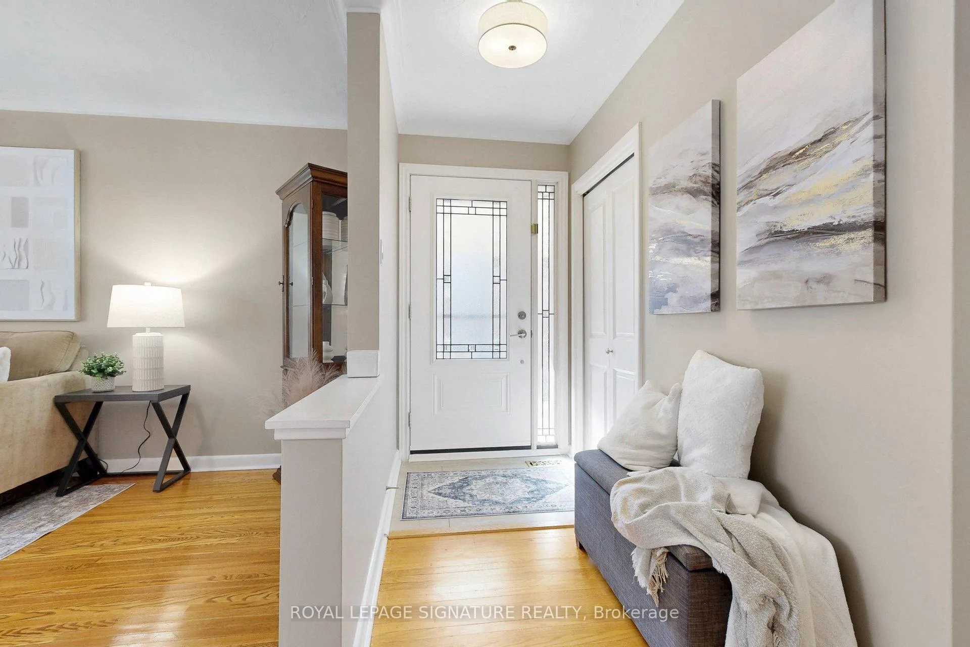 Photo 6 of 16 Renault Crescent, Etobicoke, Humber Heights — HOMEH