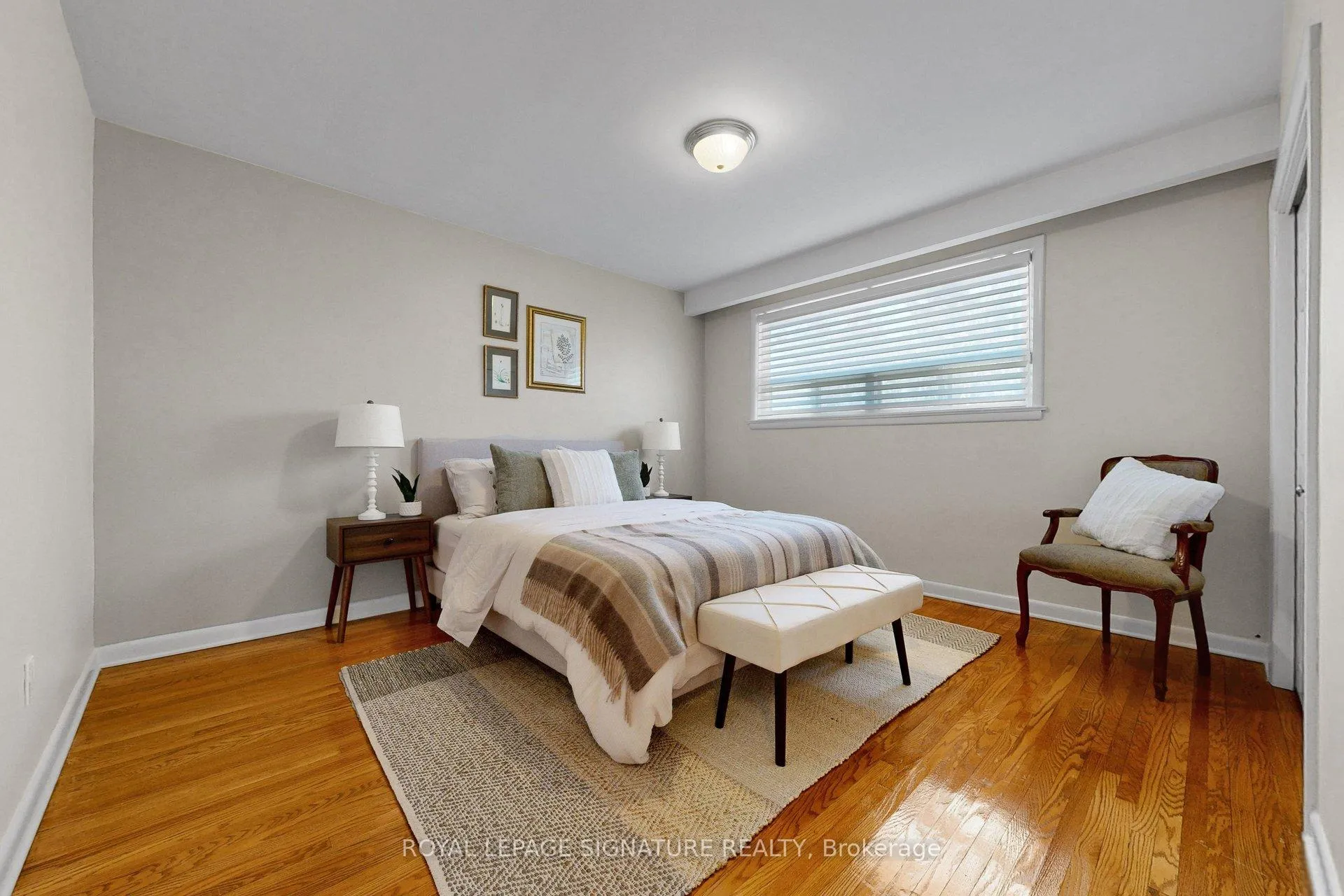 Photo 24 of 16 Renault Crescent, Etobicoke, Humber Heights — HOMEH