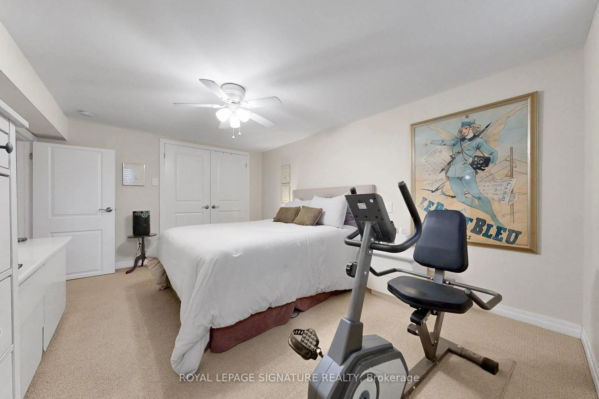 Photo 40 of 16 Renault Crescent, Etobicoke, Humber Heights — HOMEH