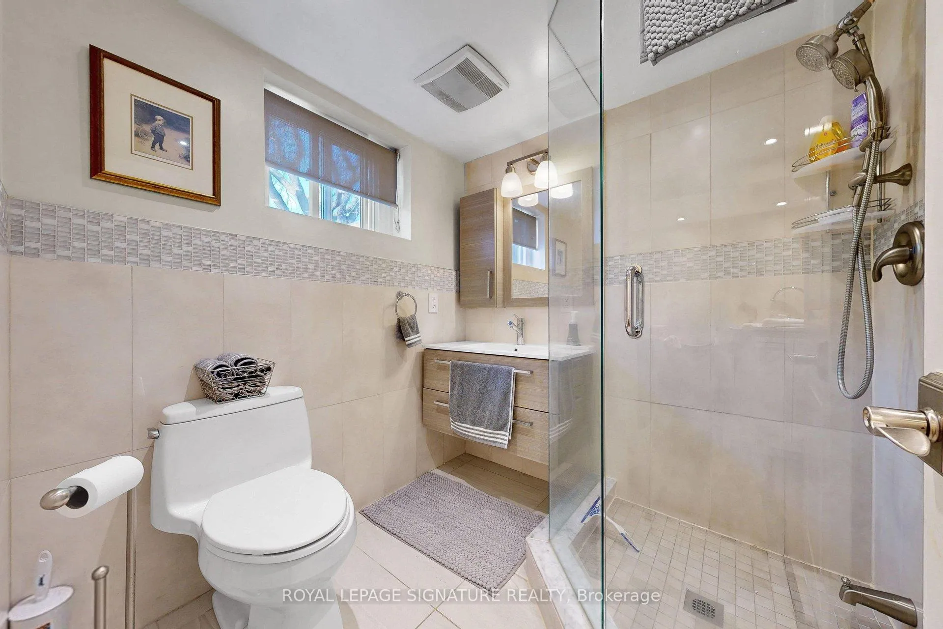 Photo 42 of 16 Renault Crescent, Etobicoke, Humber Heights — HOMEH