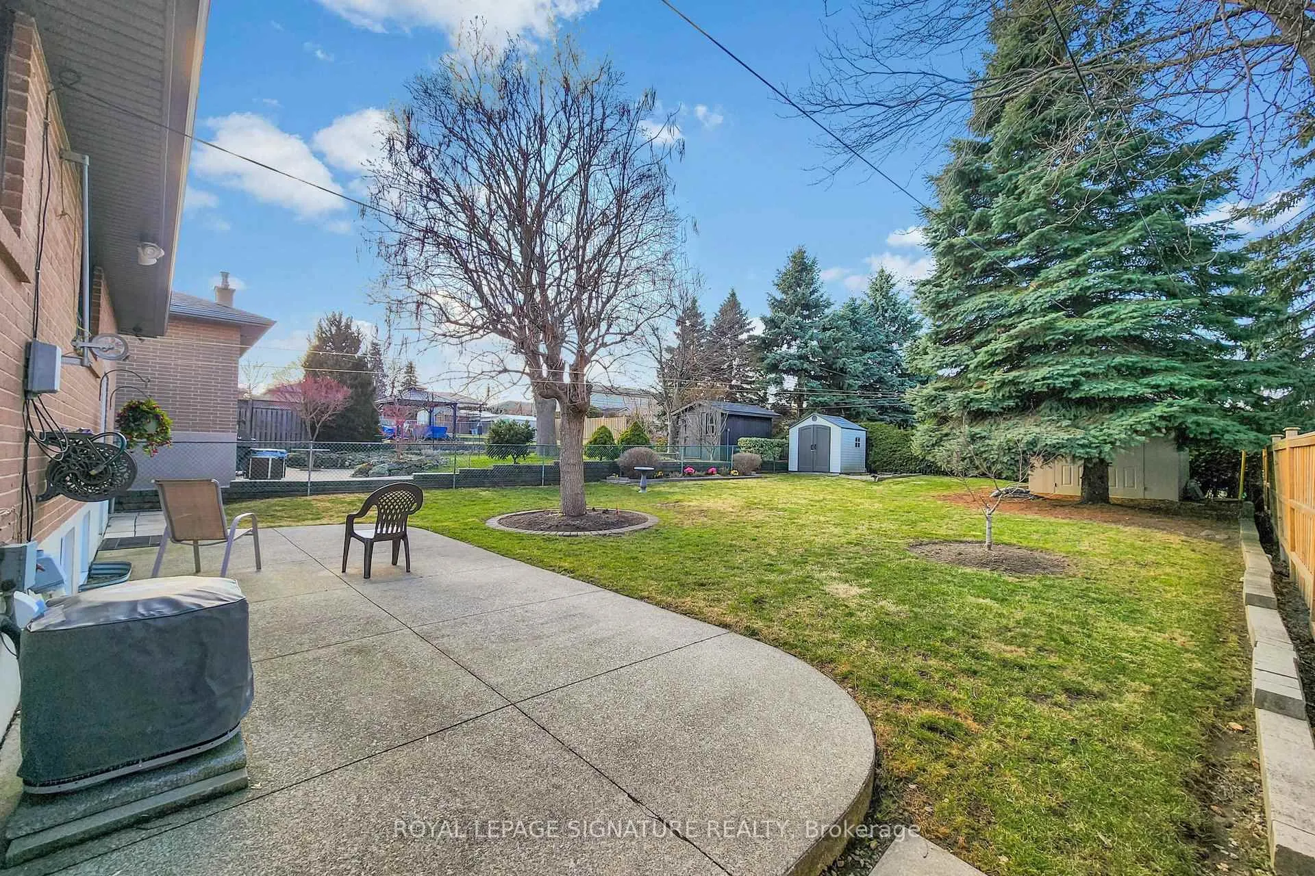 Photo 44 of 16 Renault Crescent, Etobicoke, Humber Heights — HOMEH