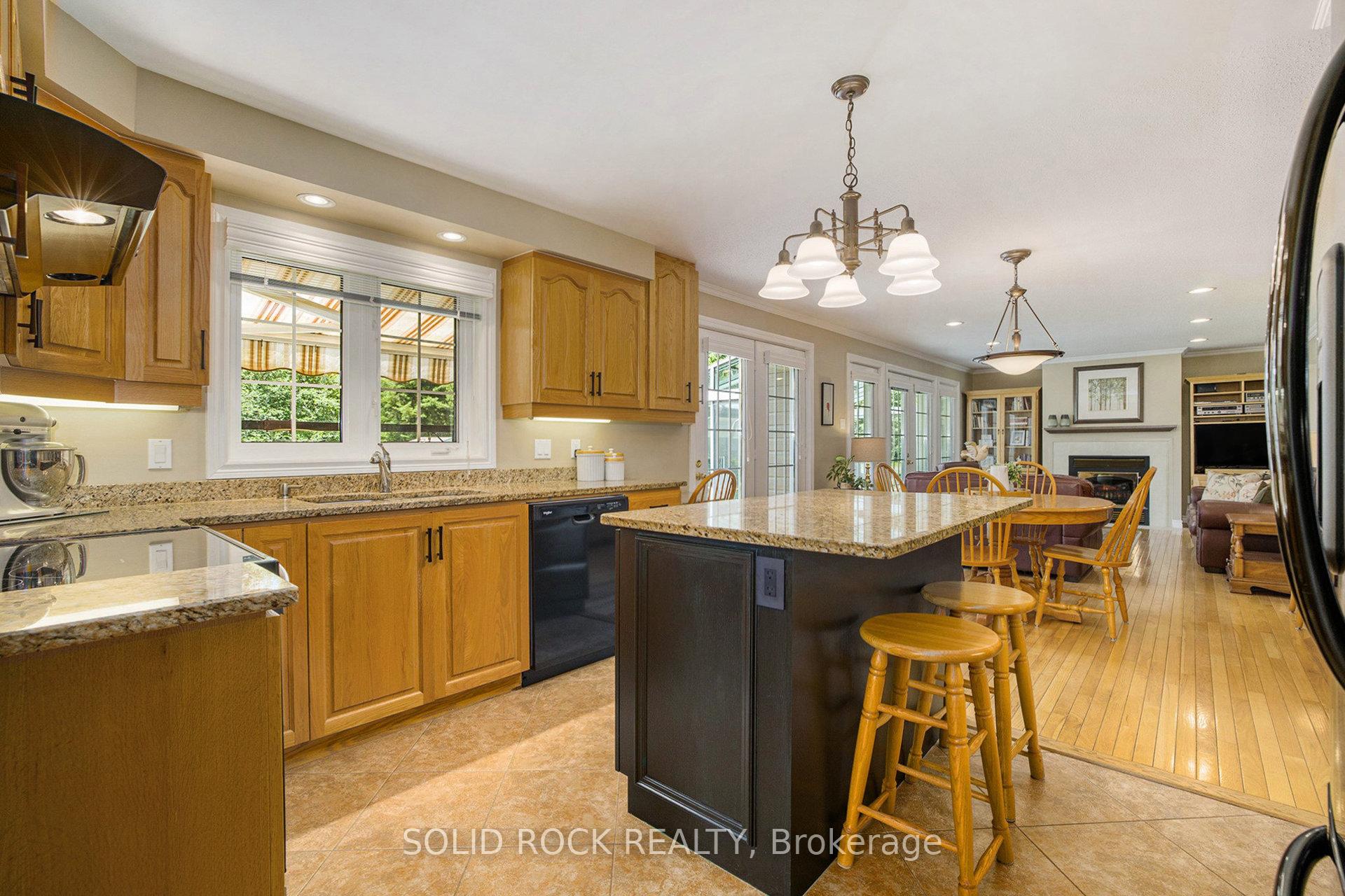 Photo 15 of 135 Delaney Drive, Ottawa, Huntley Ward (South West) — HOMEH