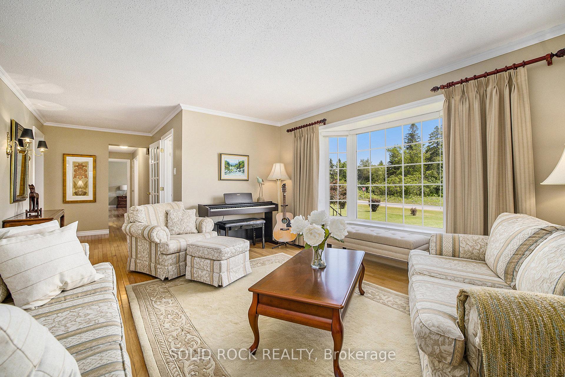 Photo 18 of 135 Delaney Drive, Ottawa, Huntley Ward (South West) — HOMEH