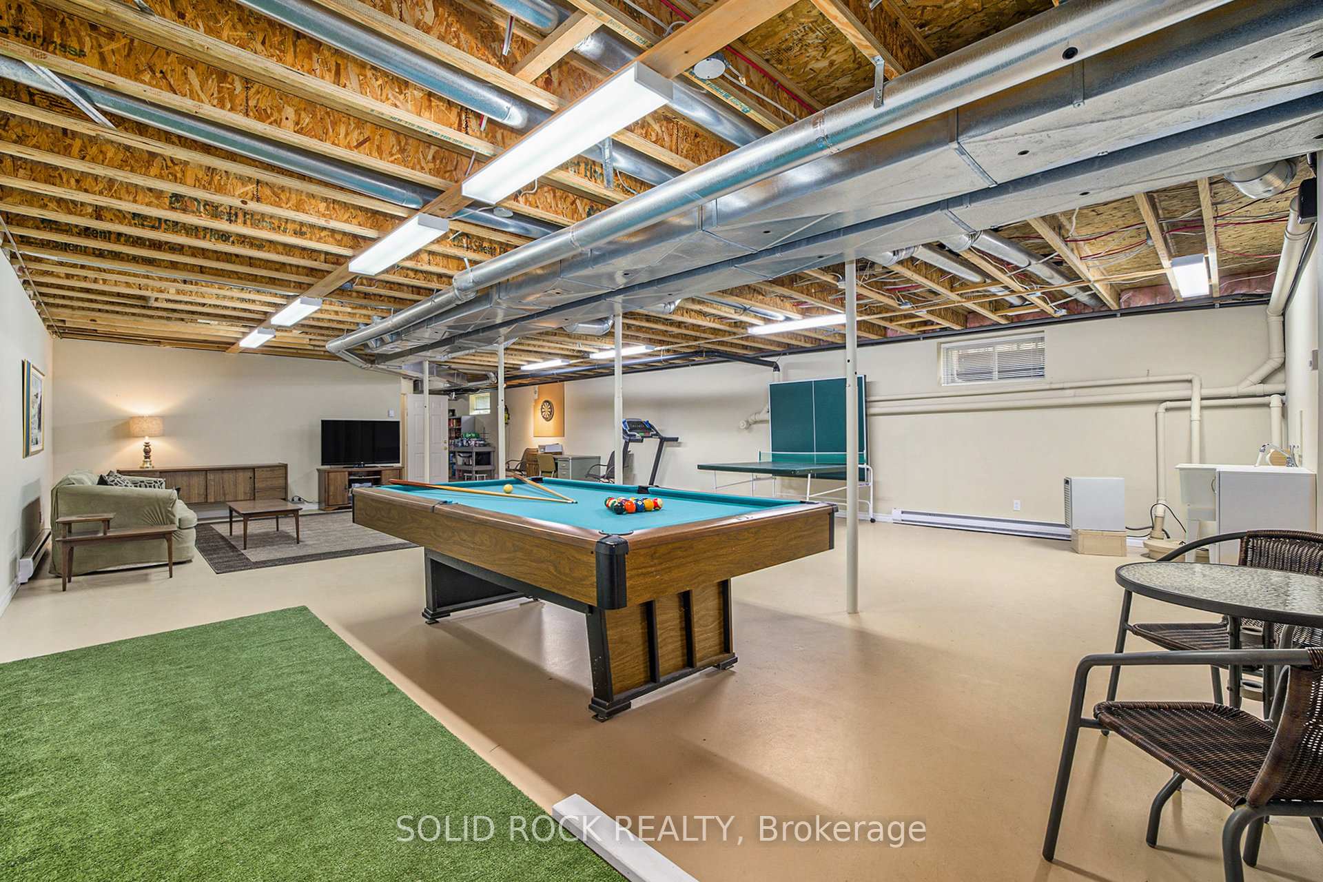 Photo 31 of 135 Delaney Drive, Ottawa, Huntley Ward (South West) — HOMEH