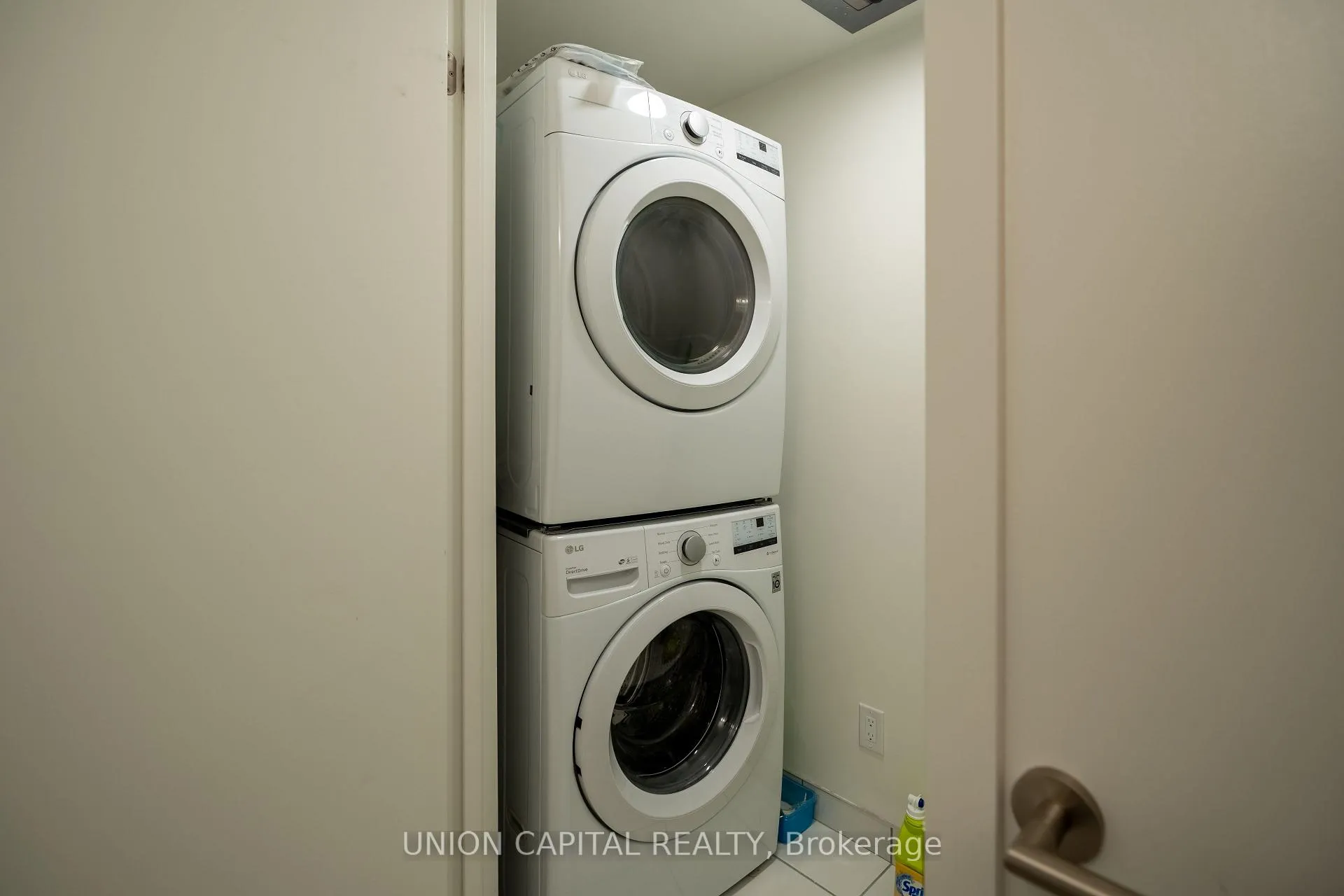 Photo 6 of Unit 1106, 8119 Birchmount Road, Markham, Unionville — HOMEH