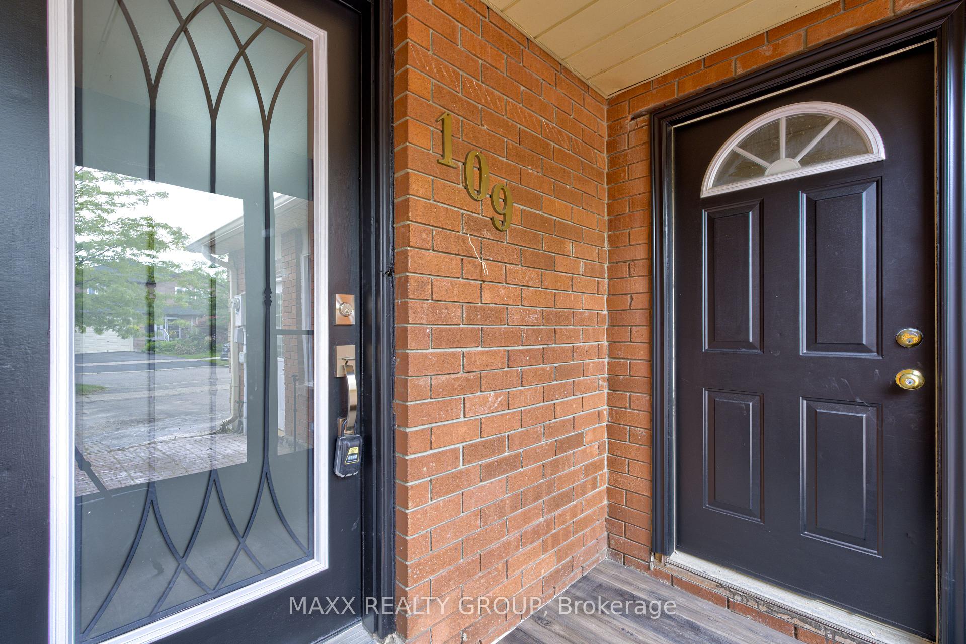Front of 109 Woodsend Run