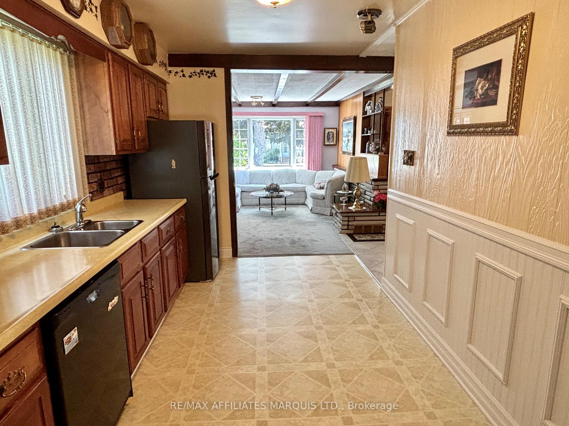Photo 10 of 1113 Osborne Avenue, Cornwall — HOMEH