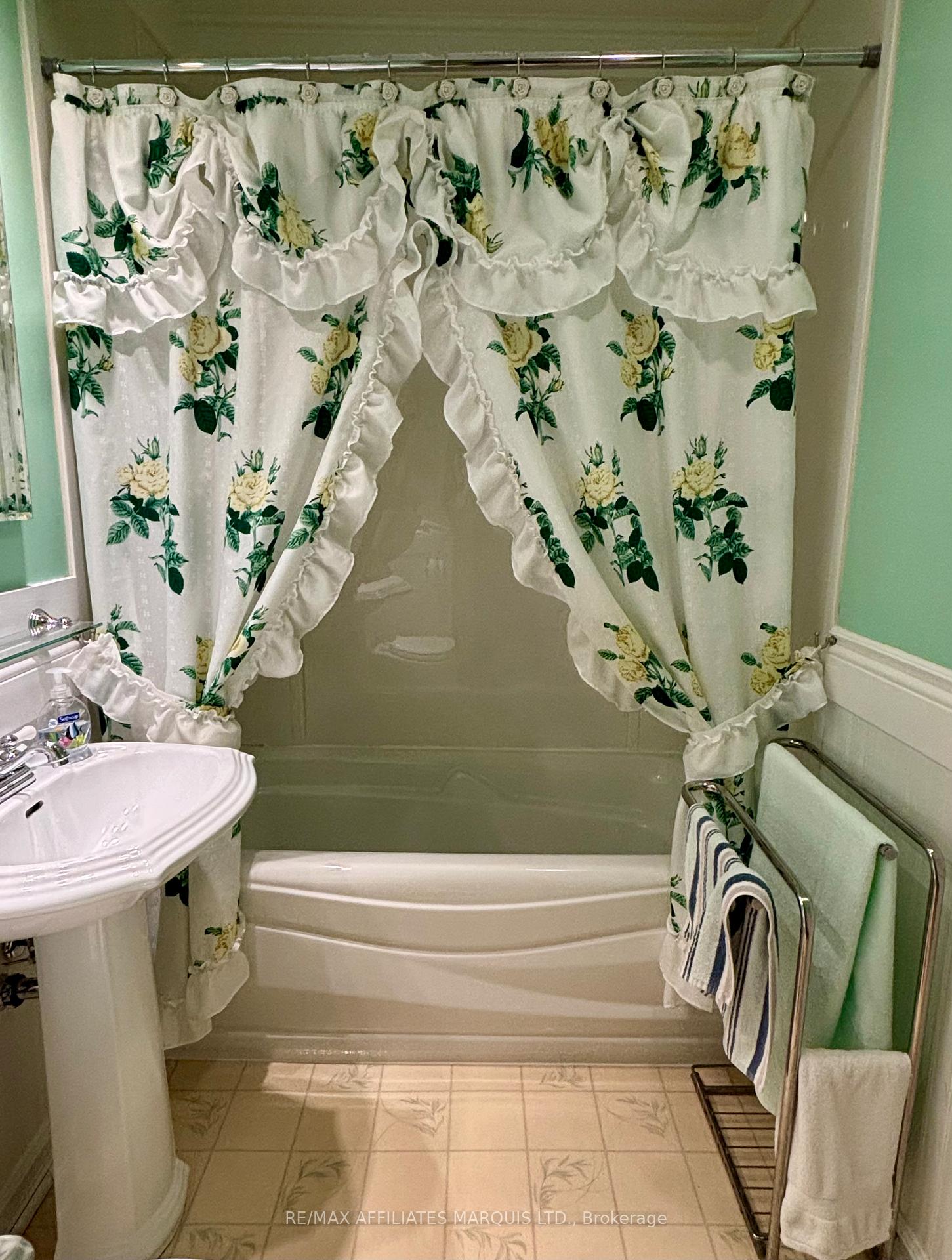 Photo 17 of 1113 Osborne Avenue, Cornwall — HOMEH