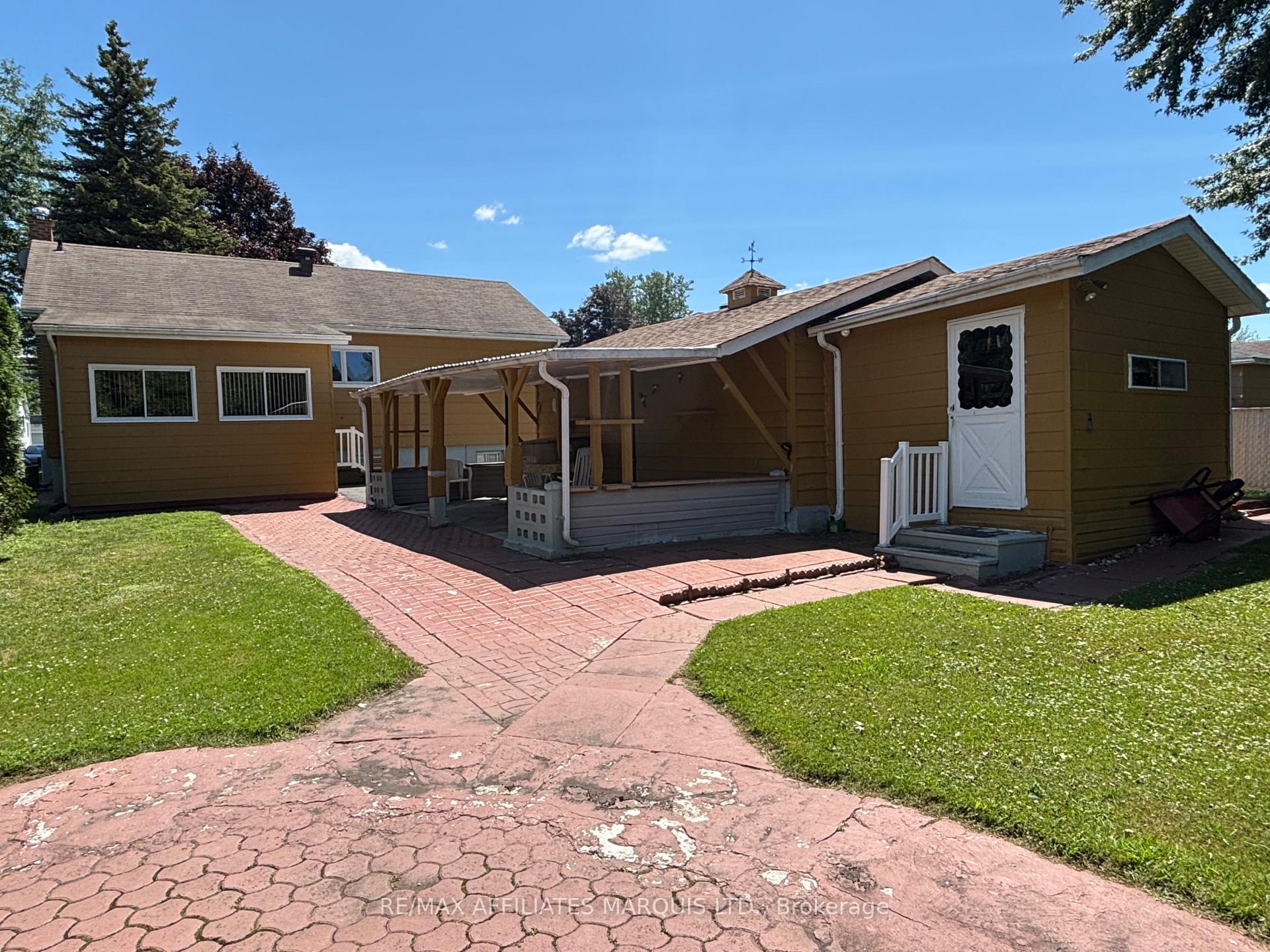 Photo 35 of 1113 Osborne Avenue, Cornwall — HOMEH