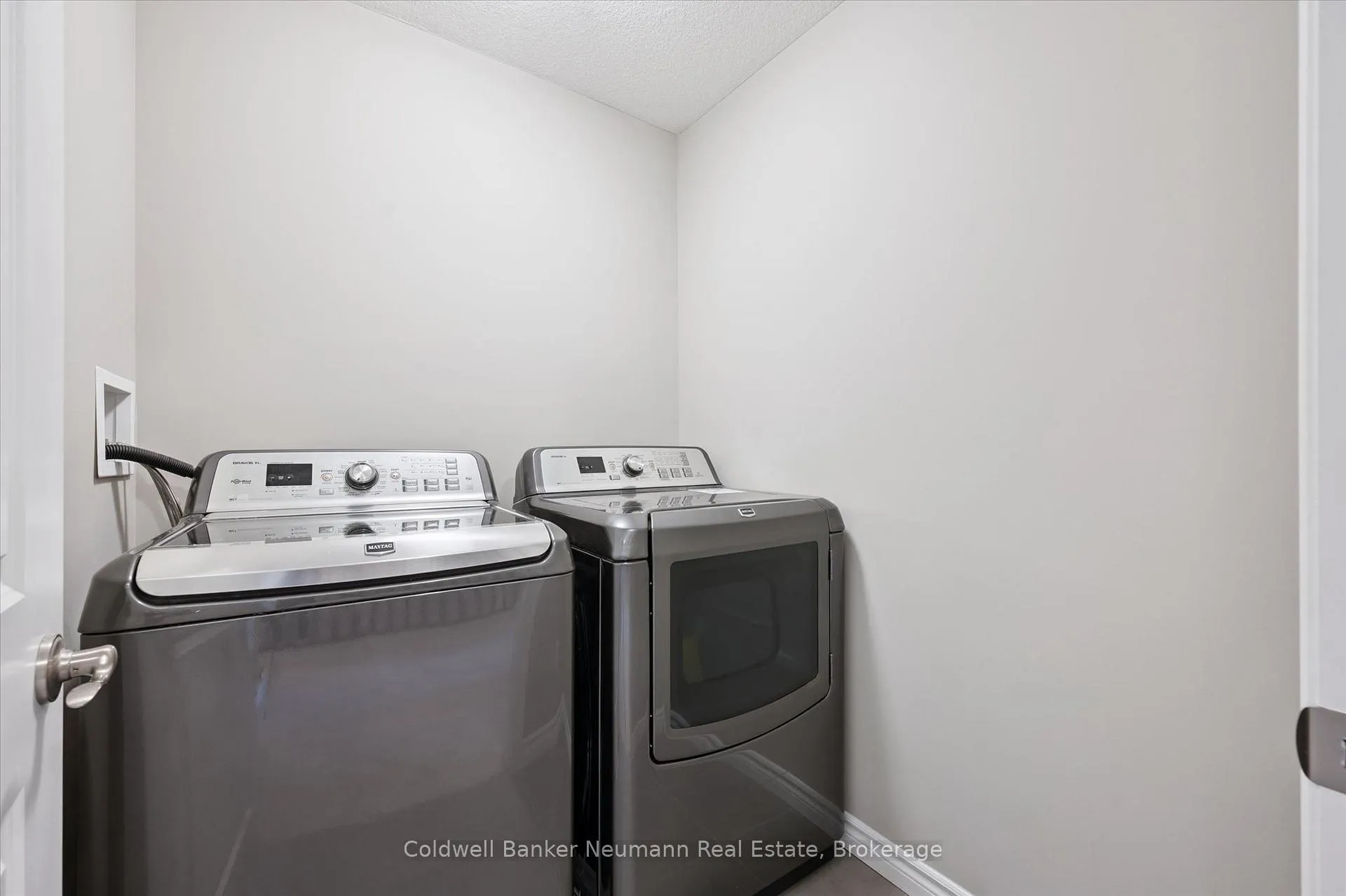 Photo 38 of Unit 6, 146 Downey Road, Guelph, Kortright Hills — HOMEH