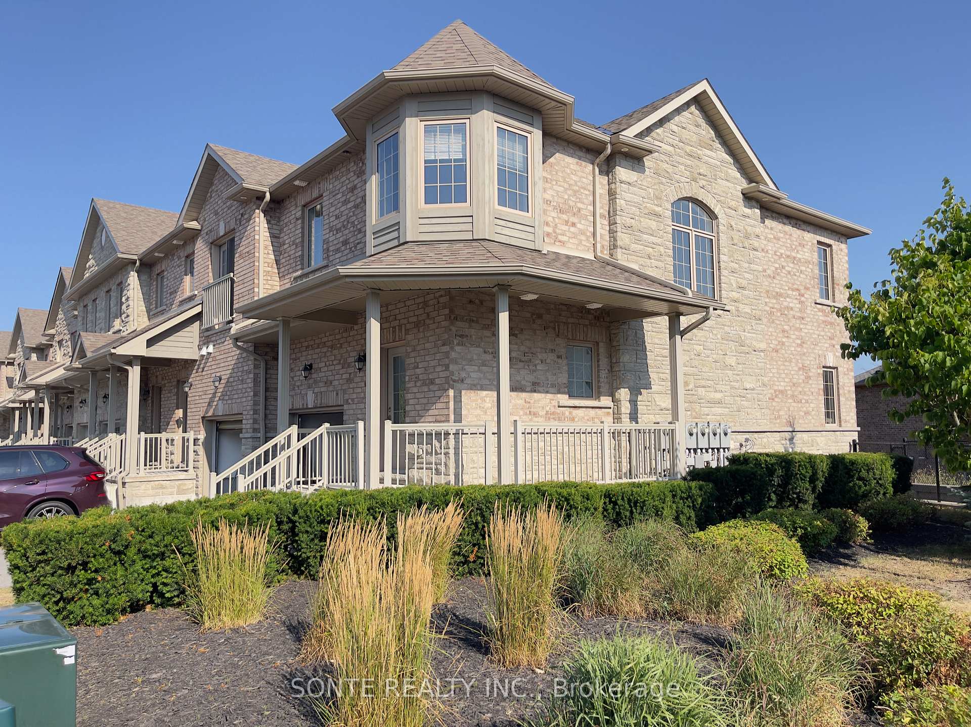 Front of Unit #22, 40 Megan Crescent