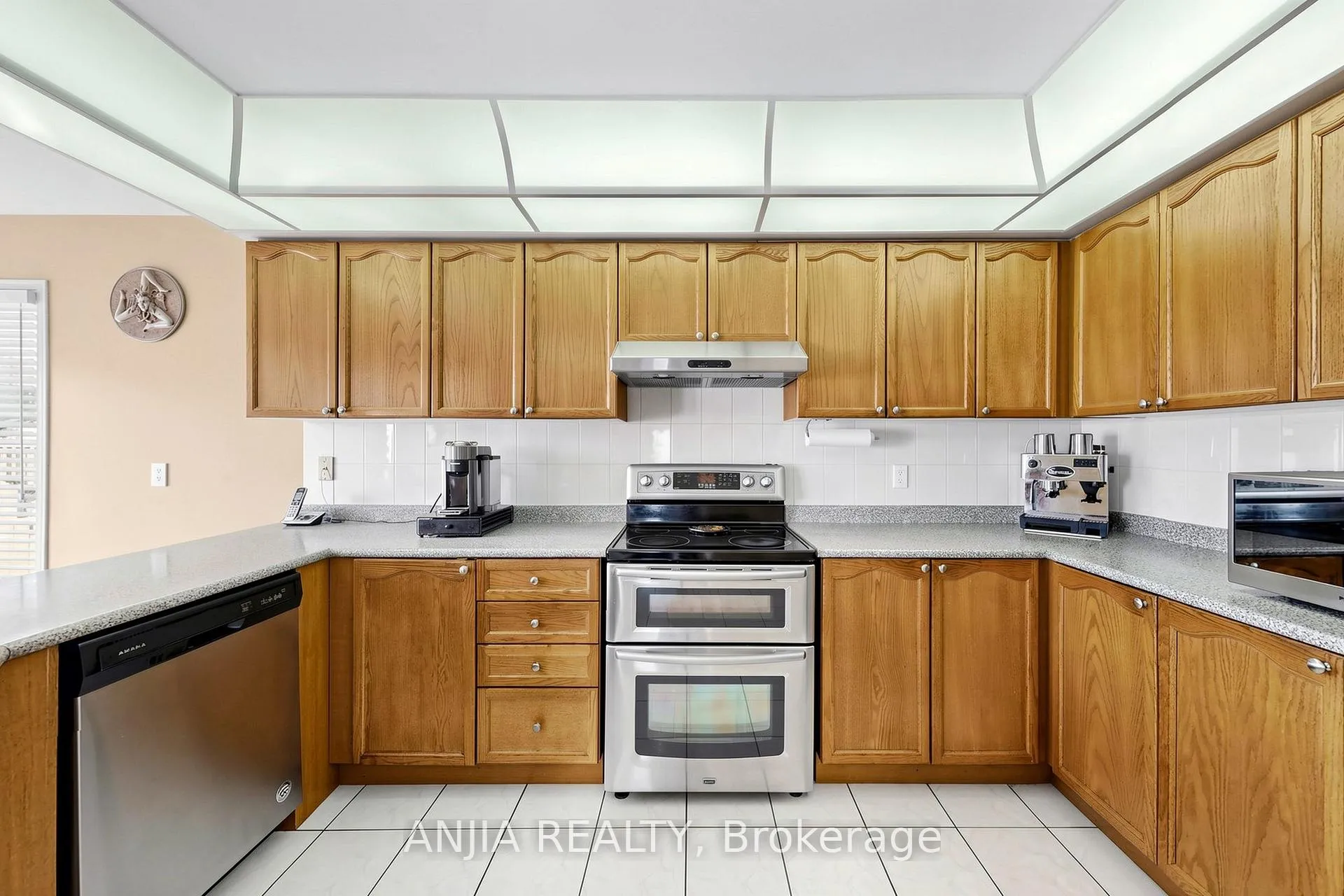 Photo 12 of 84 Havagal Crescent, Markham, Markville — HOMEH