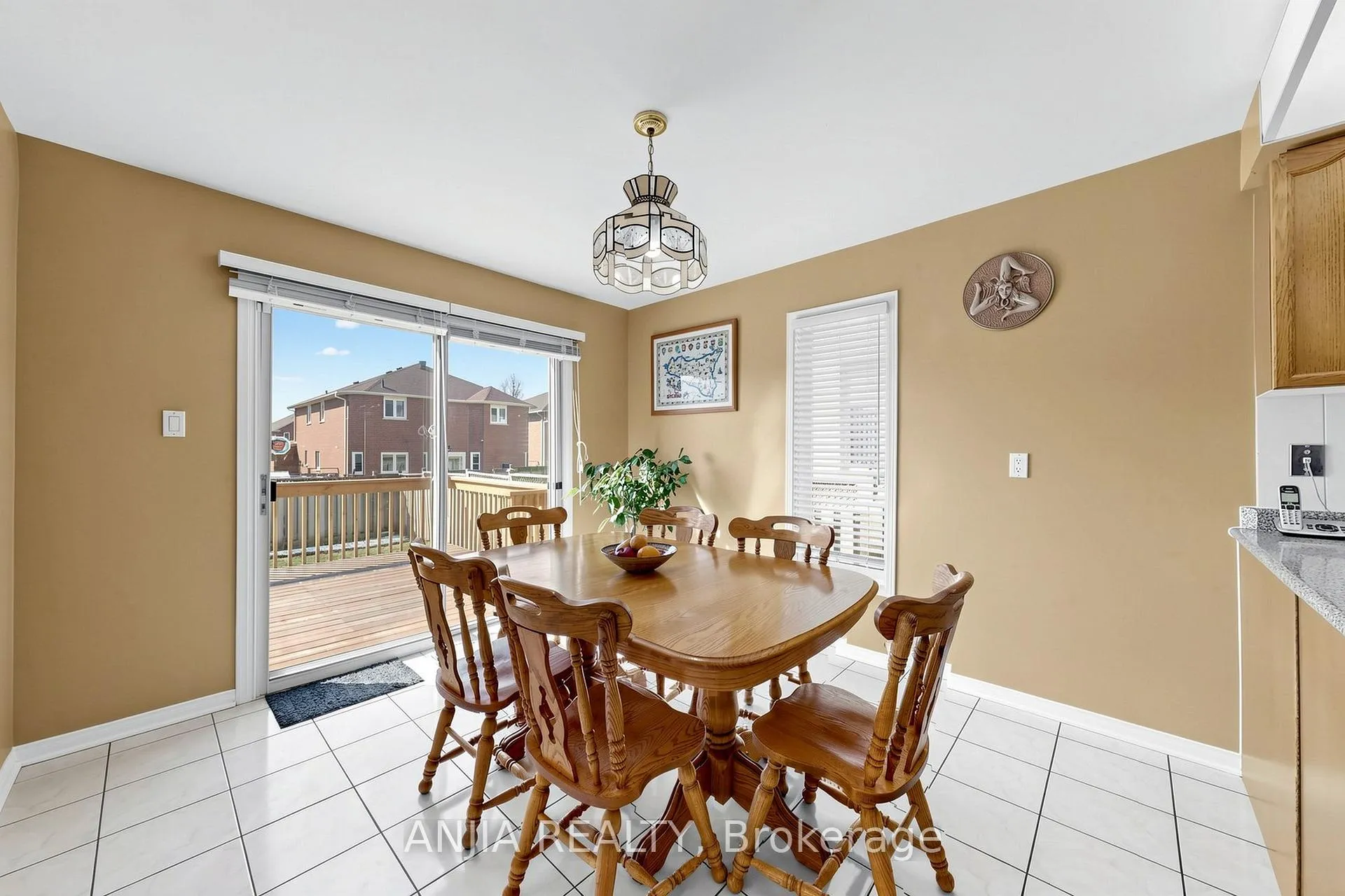 Photo 13 of 84 Havagal Crescent, Markham, Markville — HOMEH