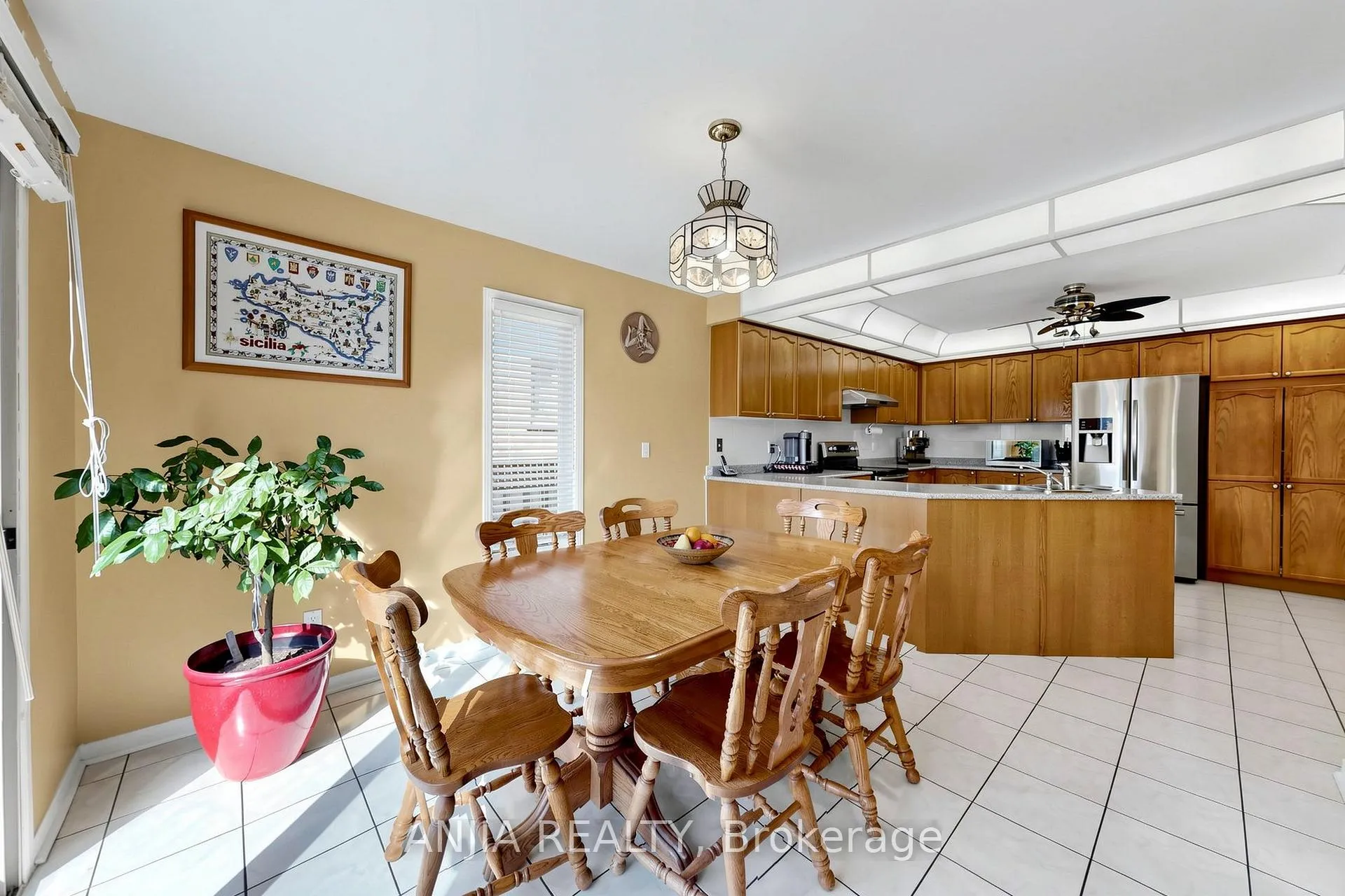 Photo 15 of 84 Havagal Crescent, Markham, Markville — HOMEH