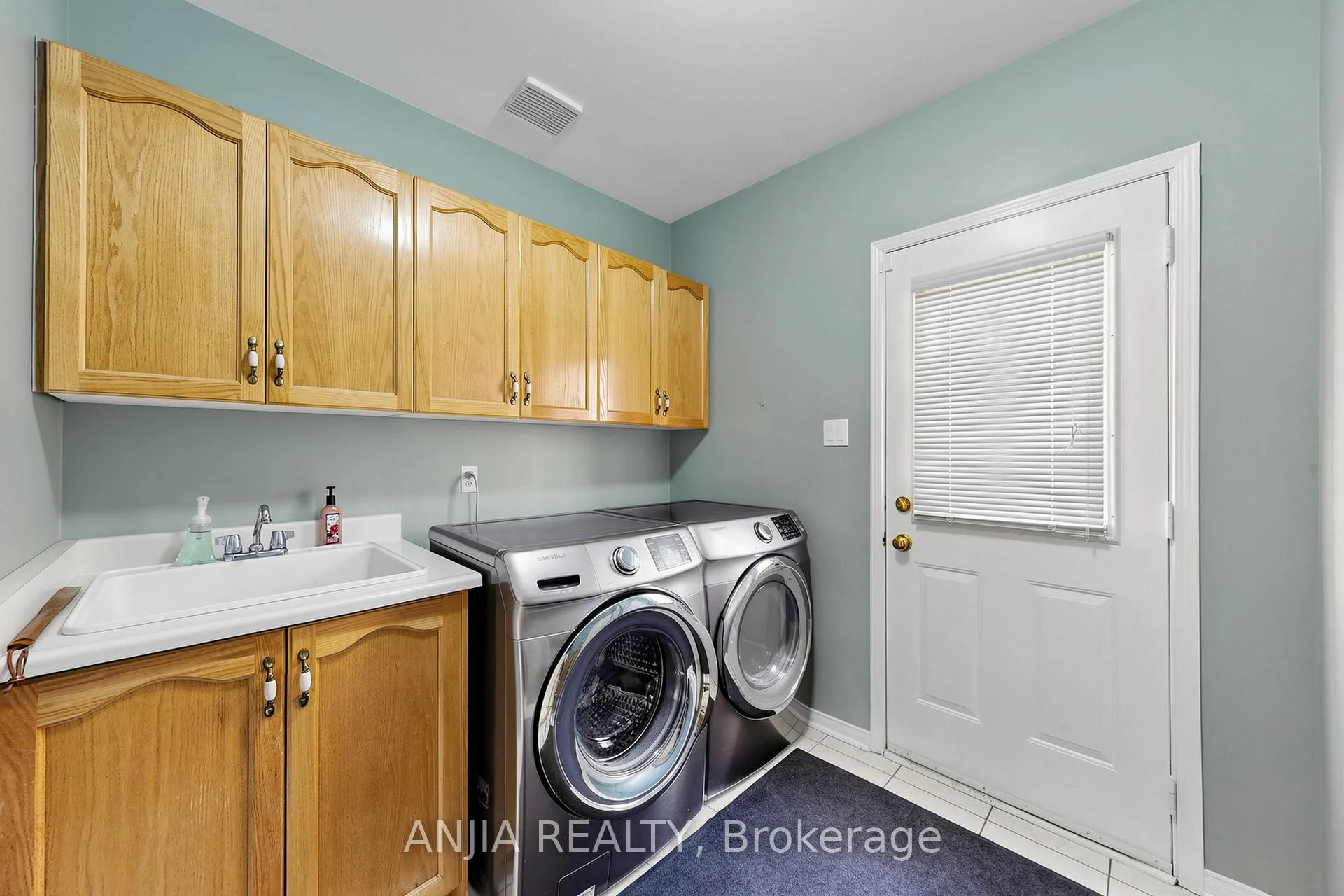 Photo 18 of 84 Havagal Crescent, Markham, Markville — HOMEH