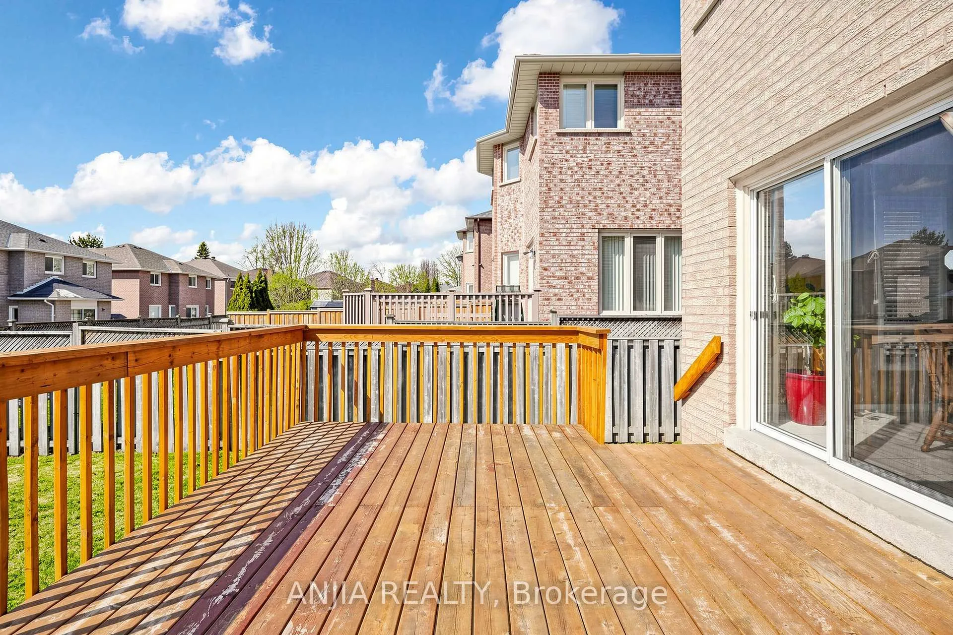 Photo 39 of 84 Havagal Crescent, Markham, Markville — HOMEH
