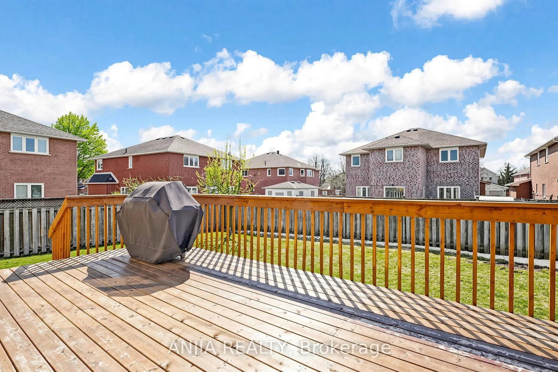 Photo 40 of 84 Havagal Crescent, Markham, Markville — HOMEH