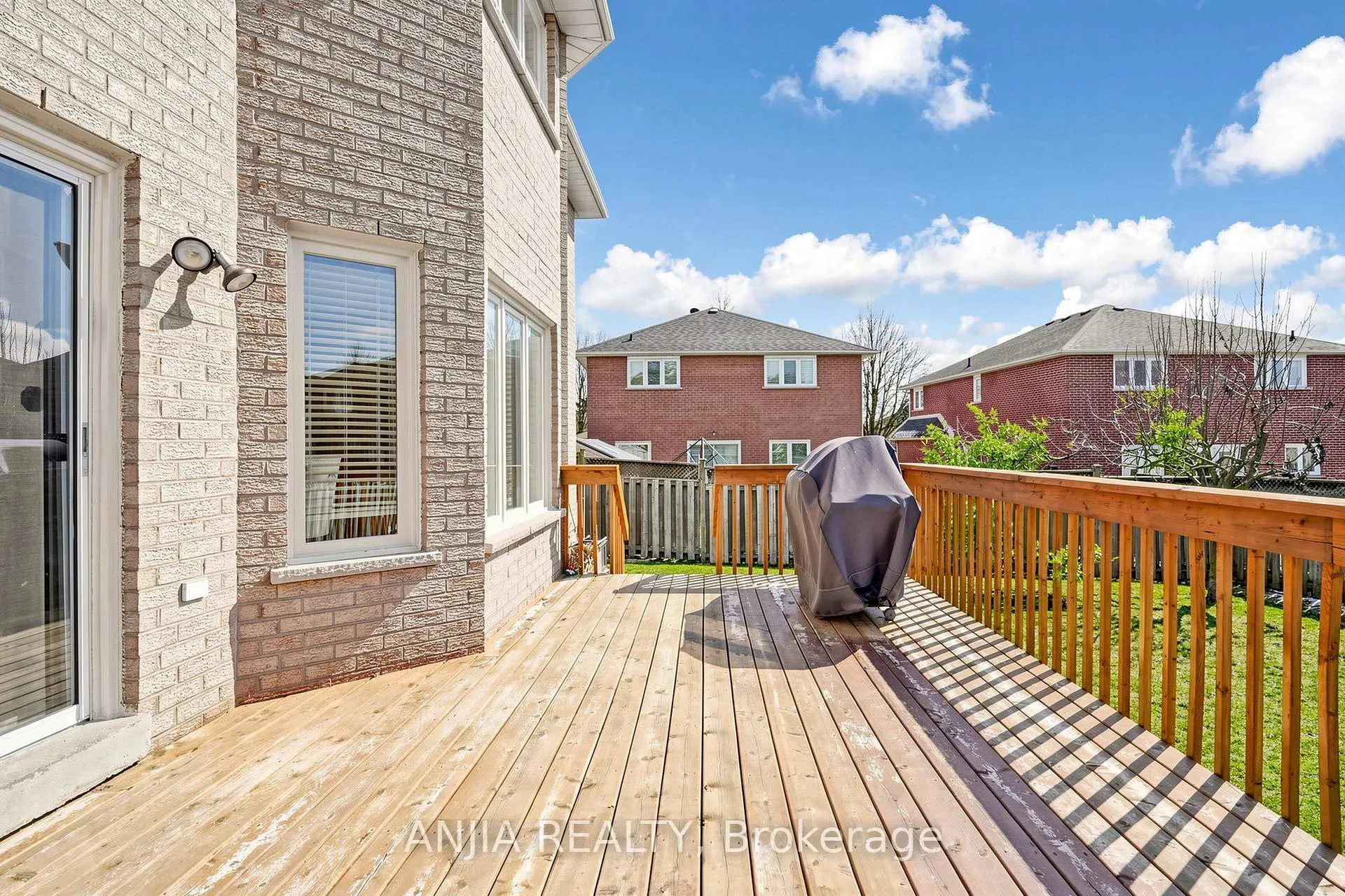 Photo 41 of 84 Havagal Crescent, Markham, Markville — HOMEH