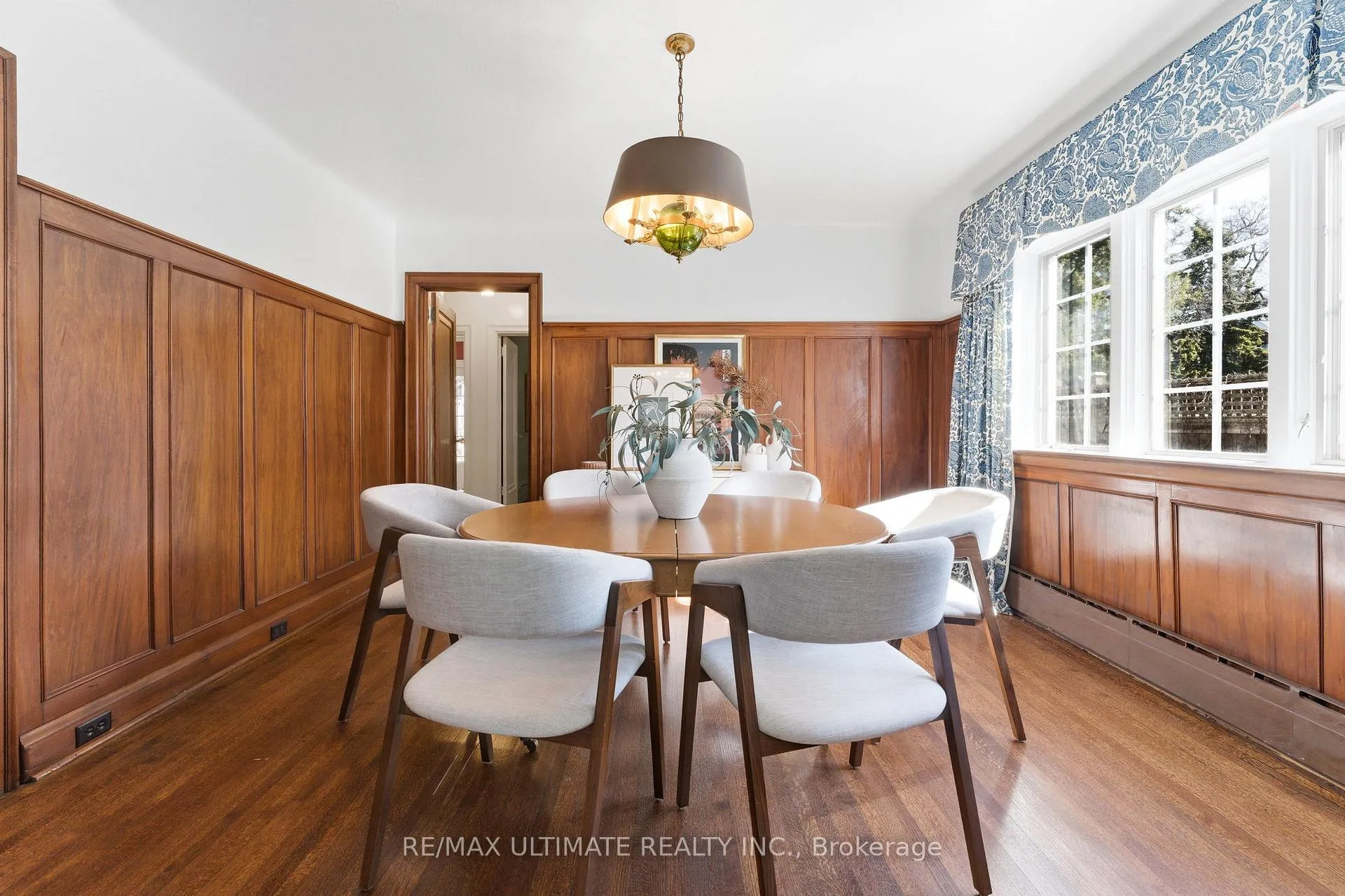 Photo 13 of 222 Chaplin Crescent, Toronto, Forest Hill South — HOMEH