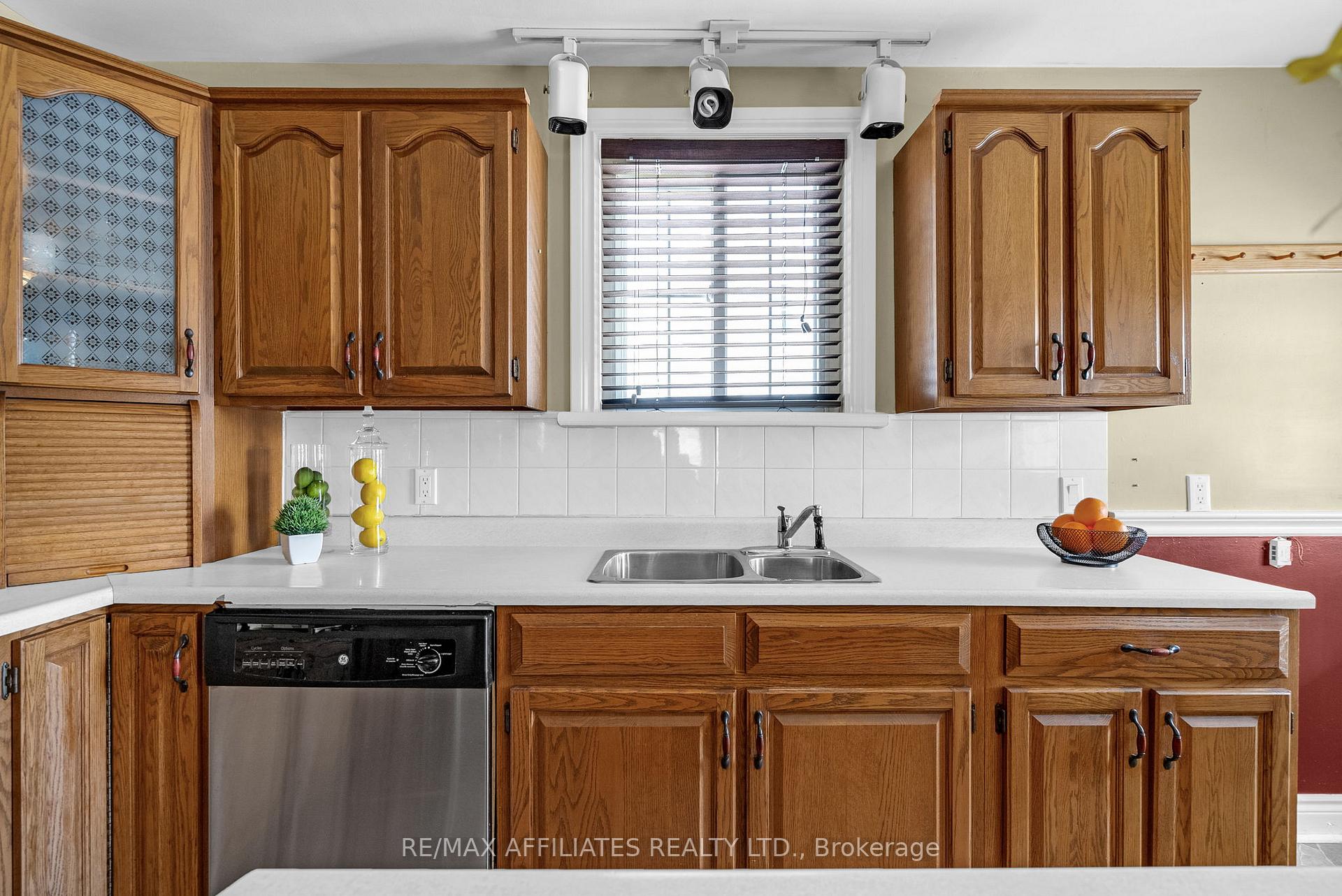 Photo 5 of 56 Centre Street, Edwardsburgh/Cardinal, Edwardsburgh/Cardinal Twp — HOMEH