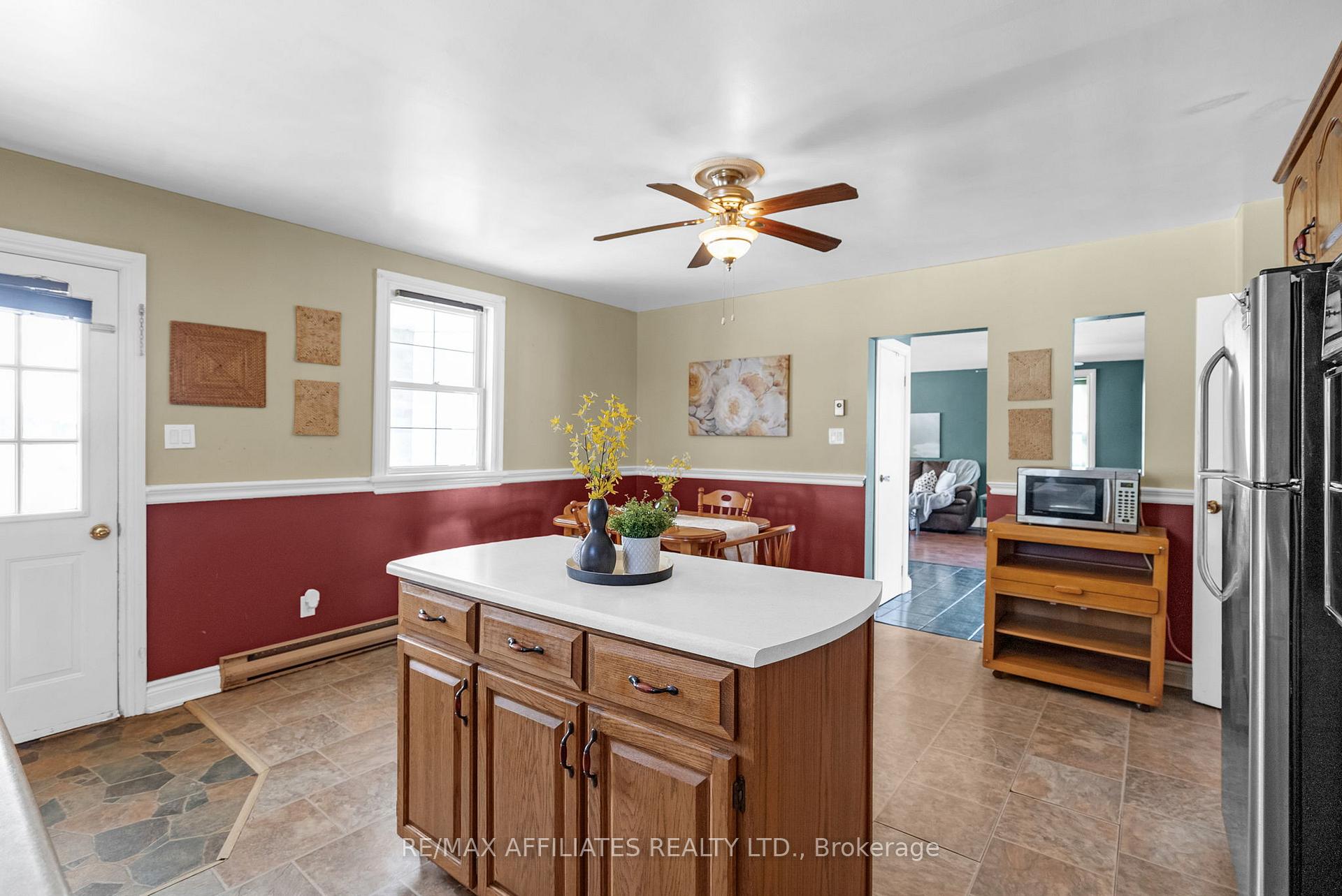 Photo 6 of 56 Centre Street, Edwardsburgh/Cardinal, Edwardsburgh/Cardinal Twp — HOMEH