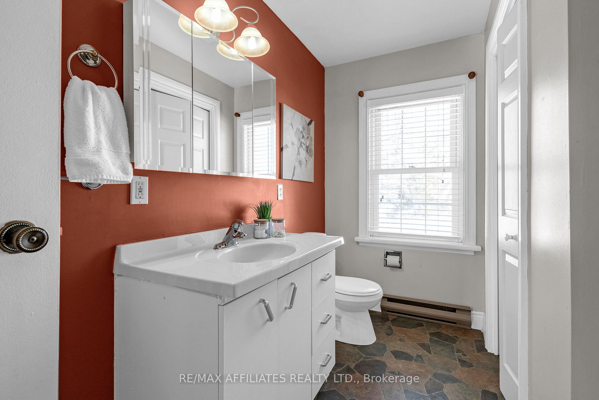 Photo 23 of 56 Centre Street, Edwardsburgh/Cardinal, Edwardsburgh/Cardinal Twp — HOMEH