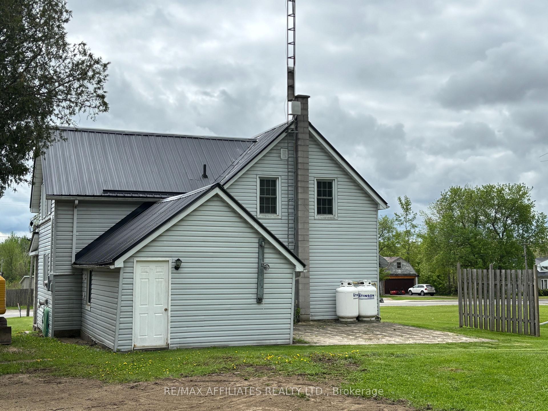 Photo 31 of 56 Centre Street, Edwardsburgh/Cardinal, Edwardsburgh/Cardinal Twp — HOMEH