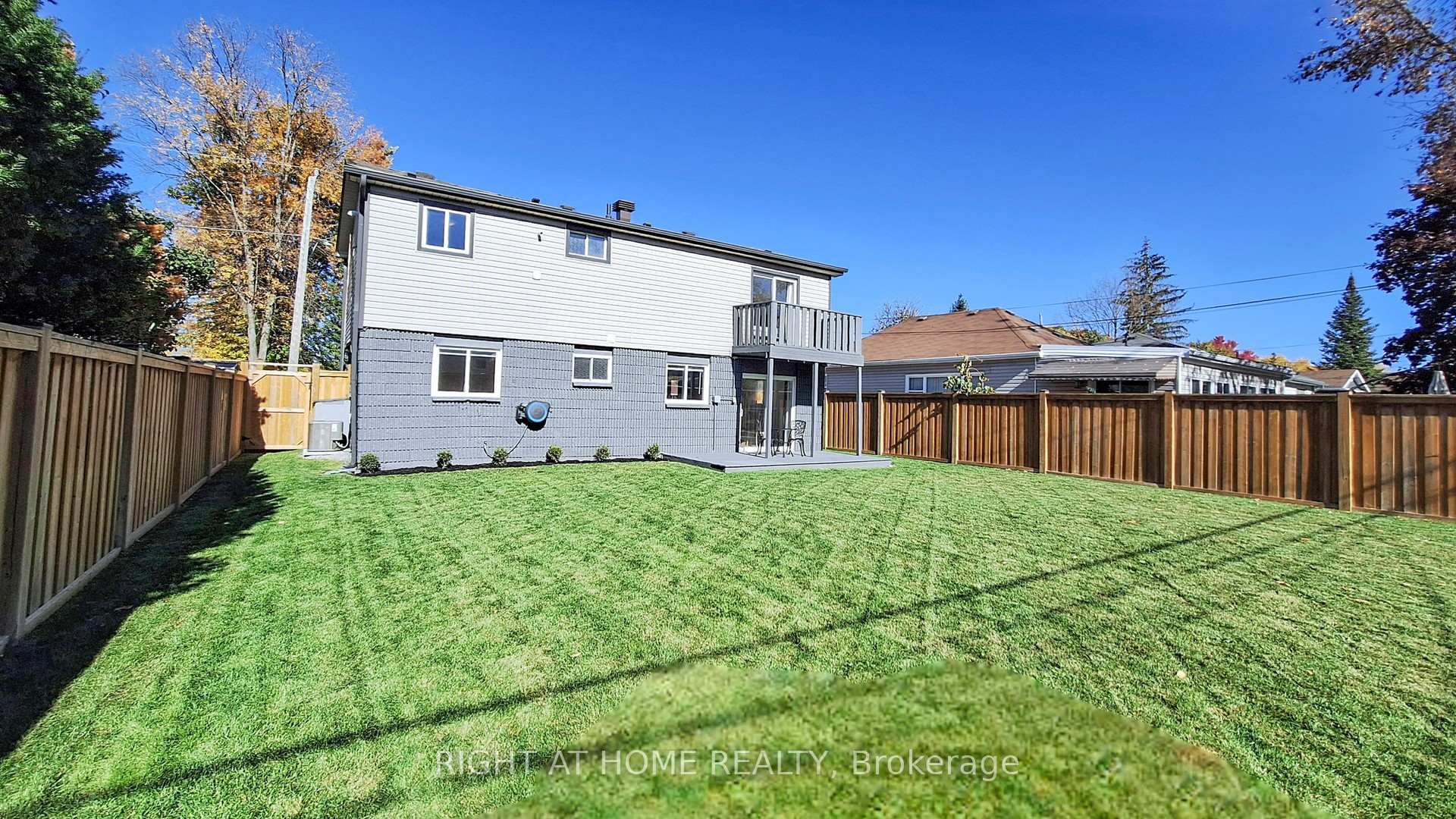 Photo 25 of 293 Cedarholme Avenue, Georgina, Keswick South — HOMEH